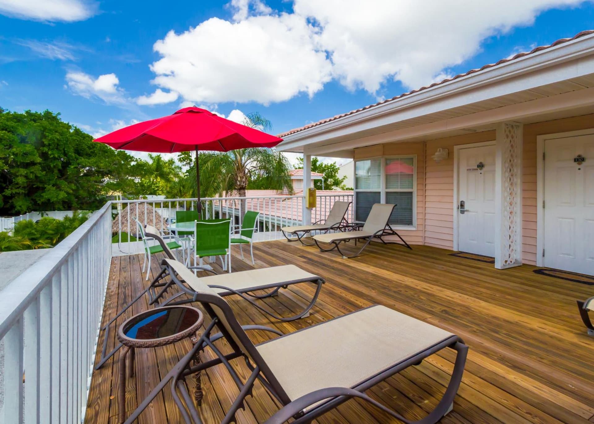 Tropical Beach Resorts - Sarasota gallery photo in Sarasota, FL — image 41