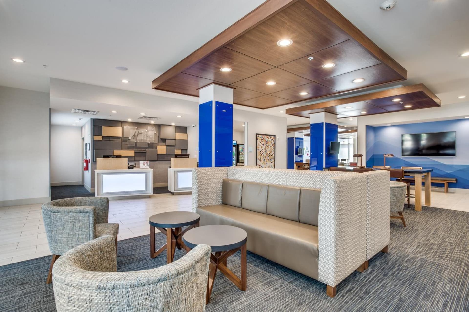 Holiday Inn Express & Suites - Denton South by IHG gallery photo in Denton, TX — image 4