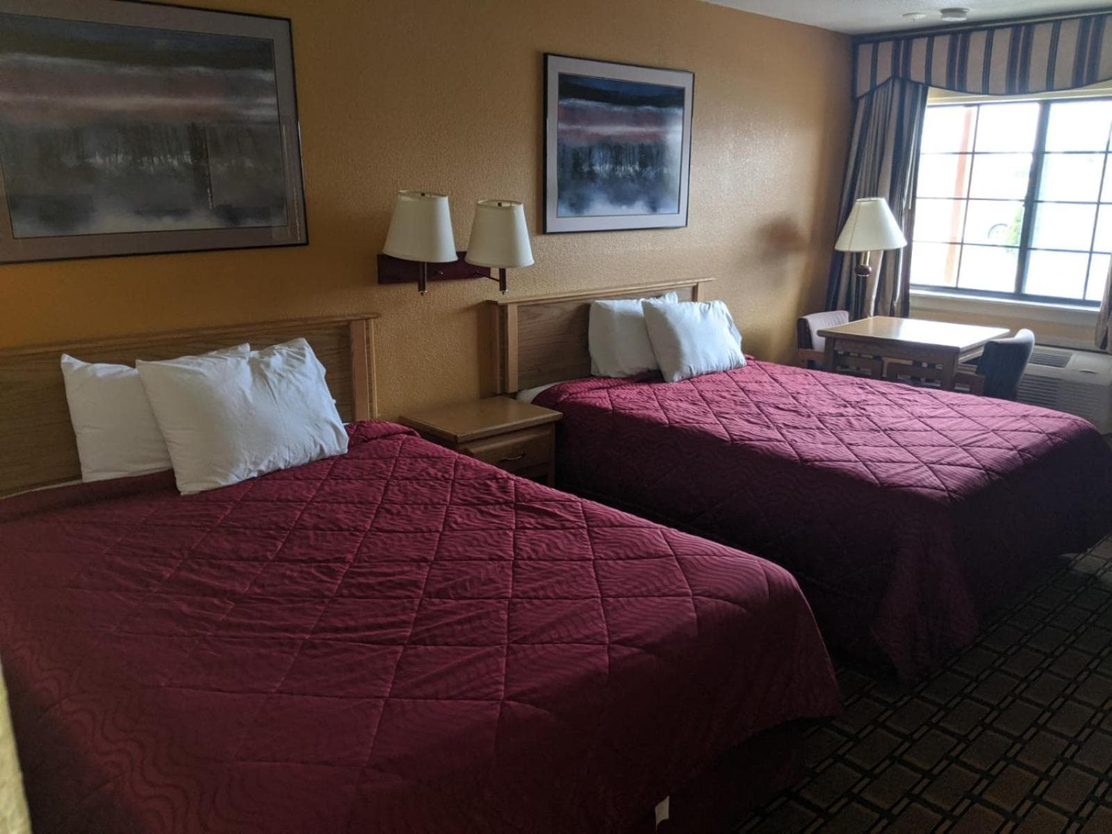 Executive Inn property views in Fort Wayne, IN — gallery photo 3