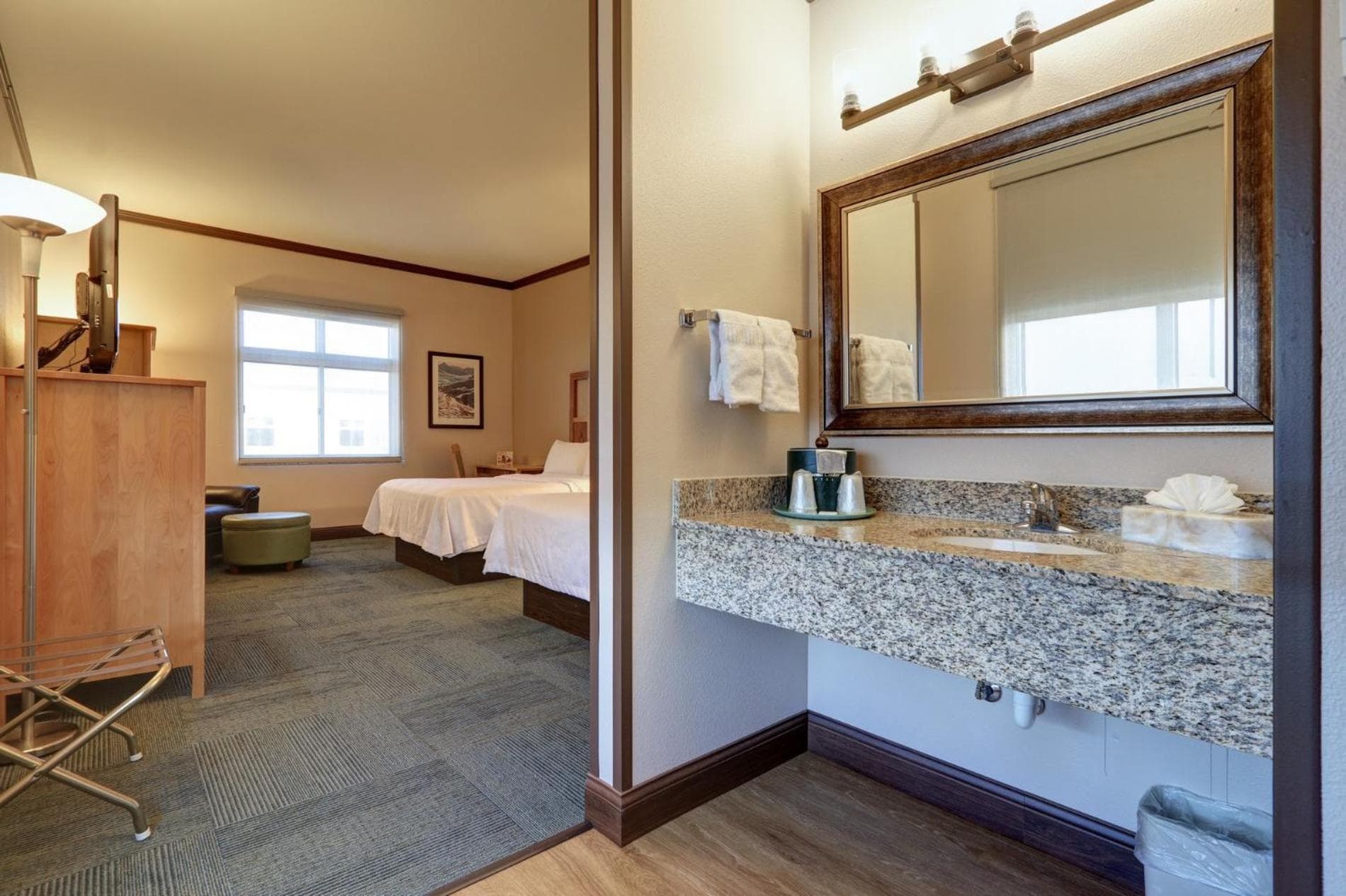 Dimond Center Hotel gallery photo in Anchorage, AK — image 27