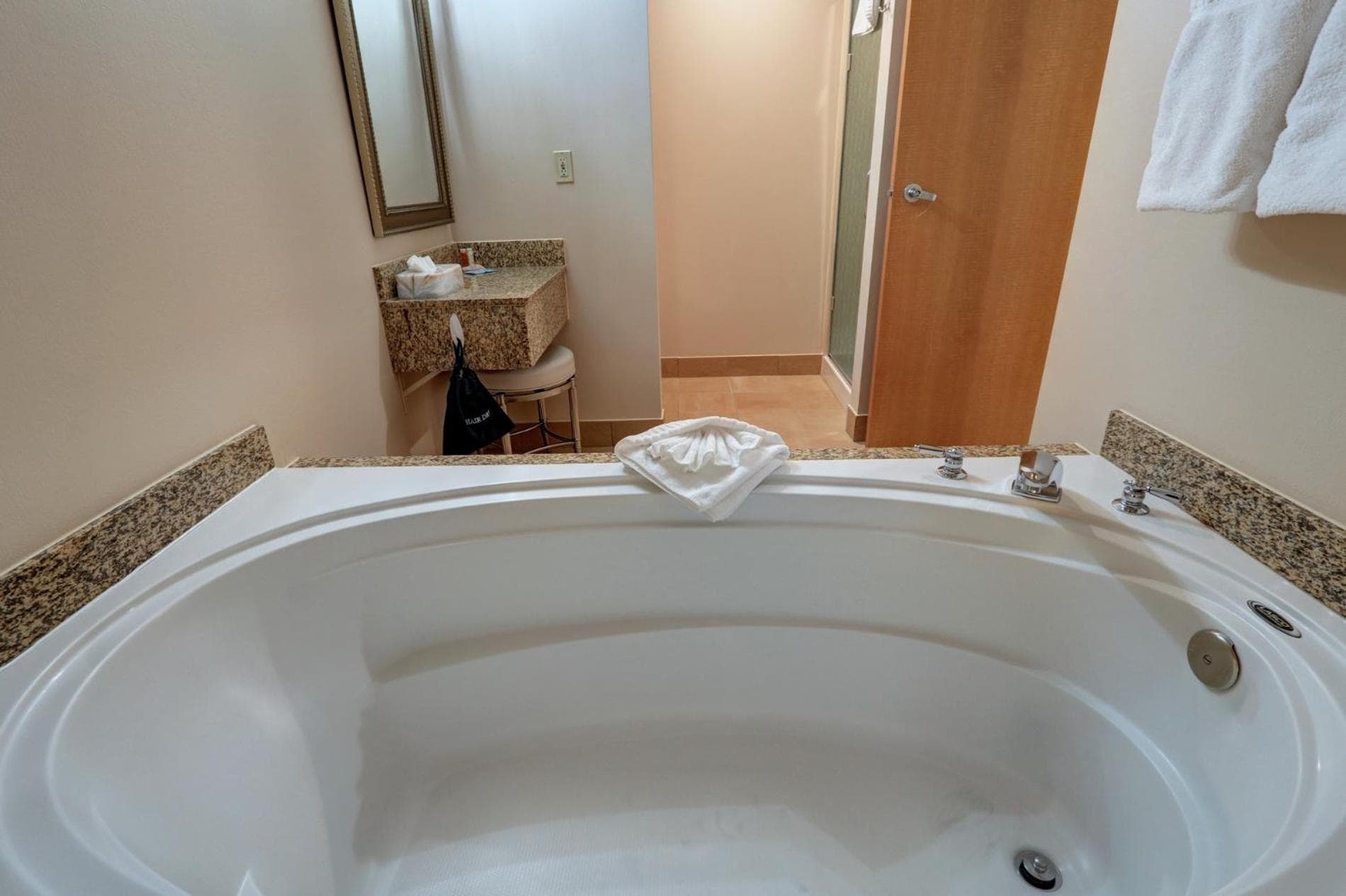 Dimond Center Hotel gallery photo in Anchorage, AK — image 18