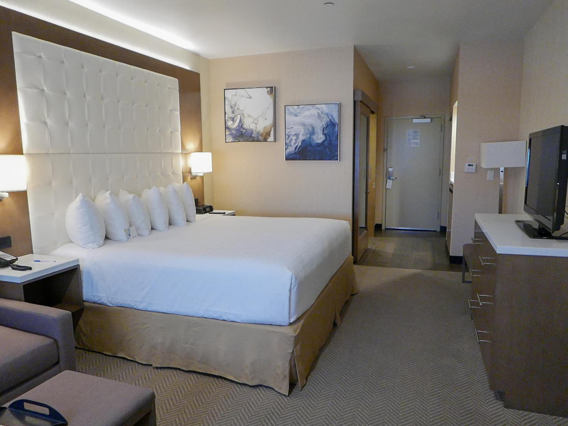 Wyndham Anaheim gallery photo in Anaheim, CA — image 98