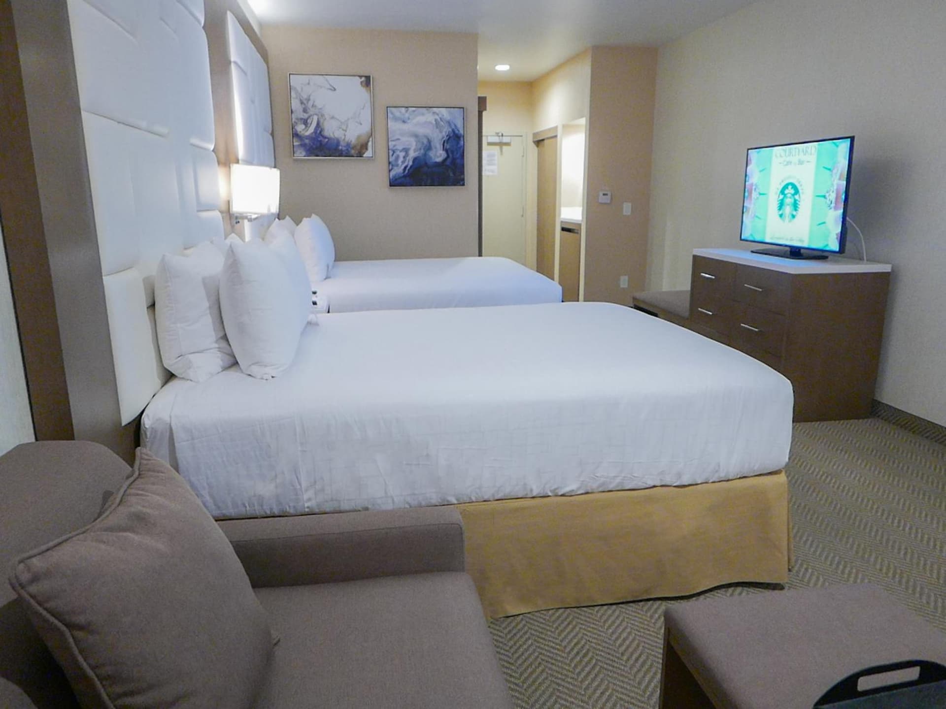Wyndham Anaheim gallery photo in Anaheim, CA — image 14