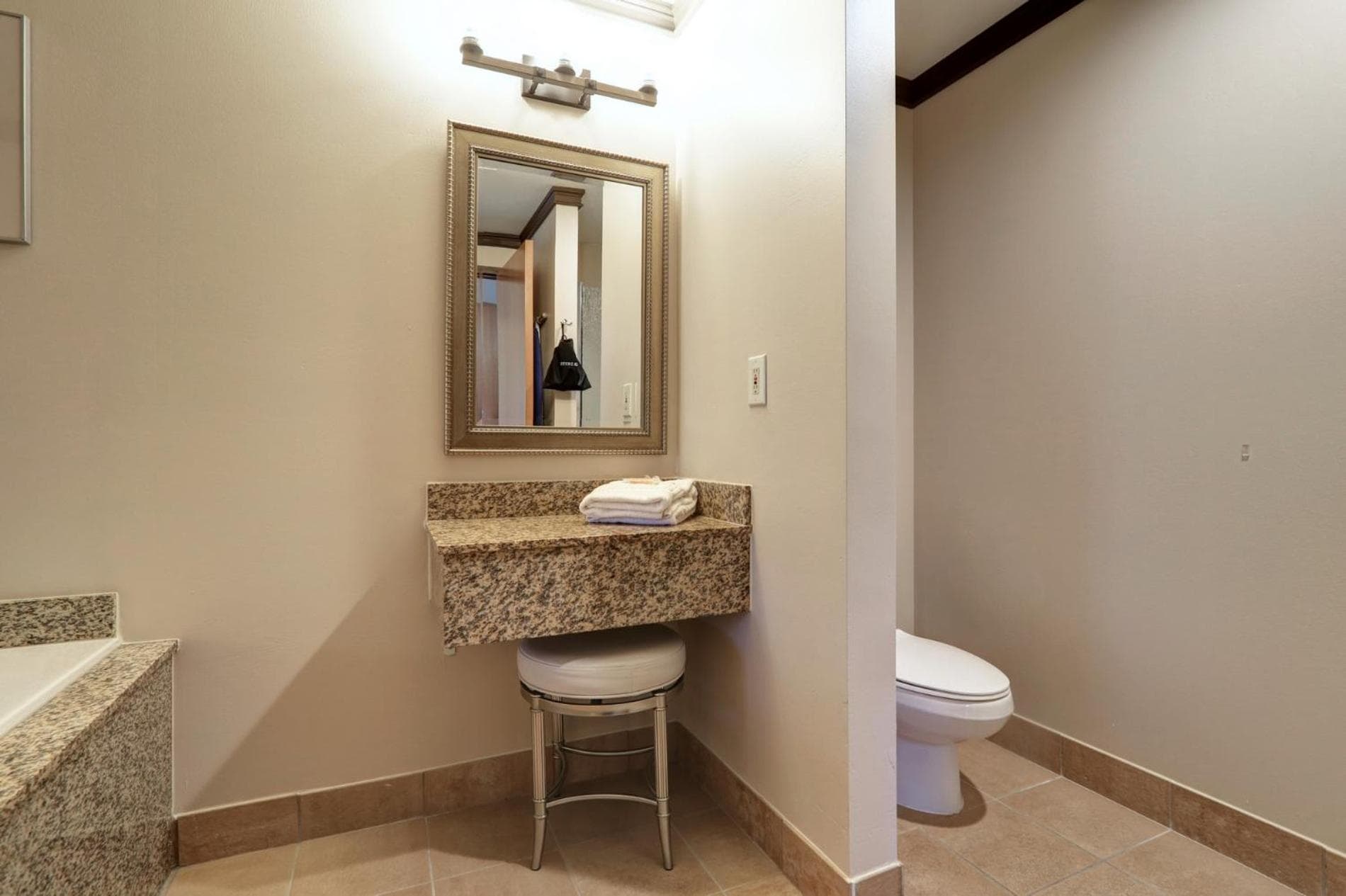 Dimond Center Hotel gallery photo in Anchorage, AK — image 24