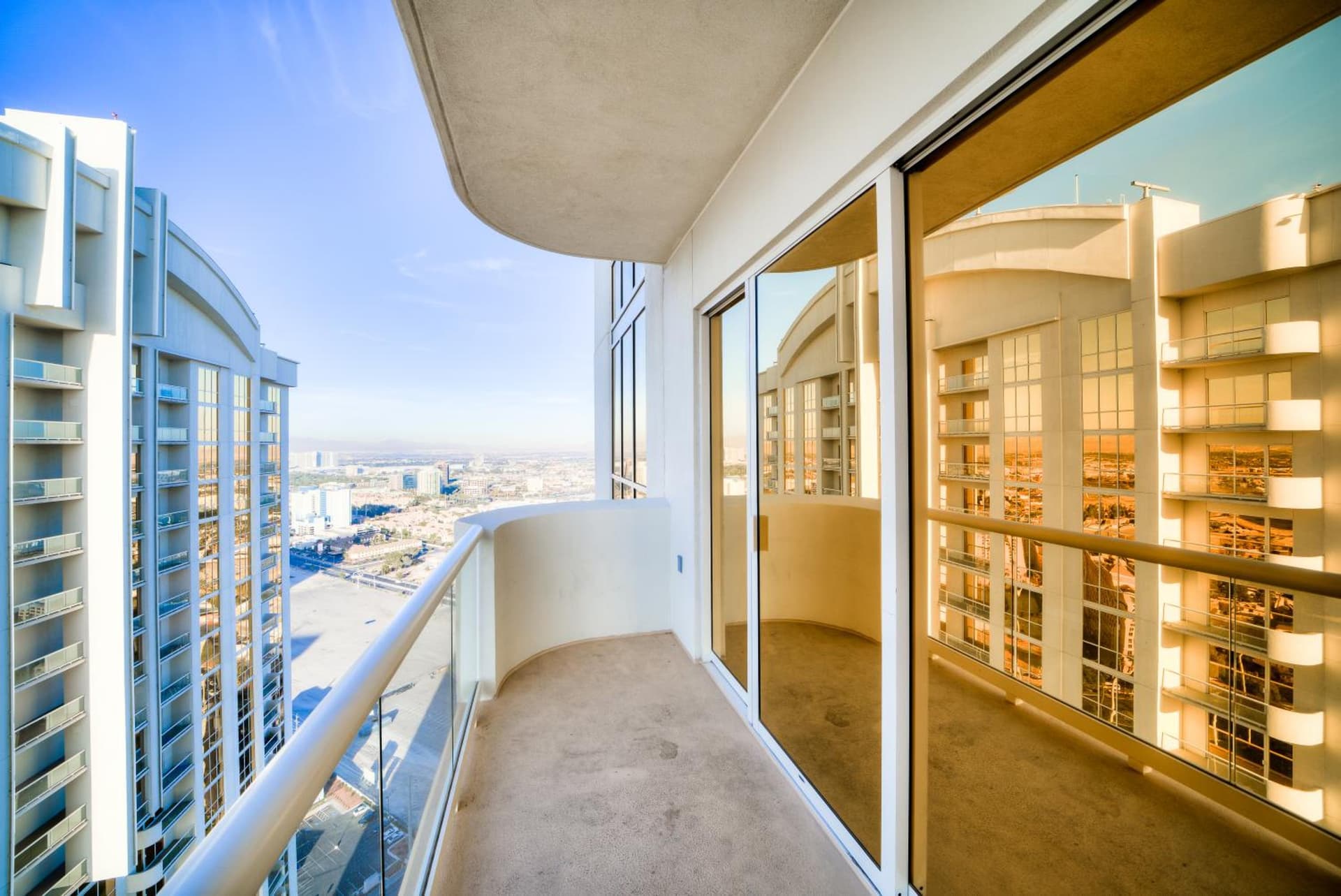 Jet Luxury at The Signature Condo Hotel gallery photo in Las Vegas, NV — image 53