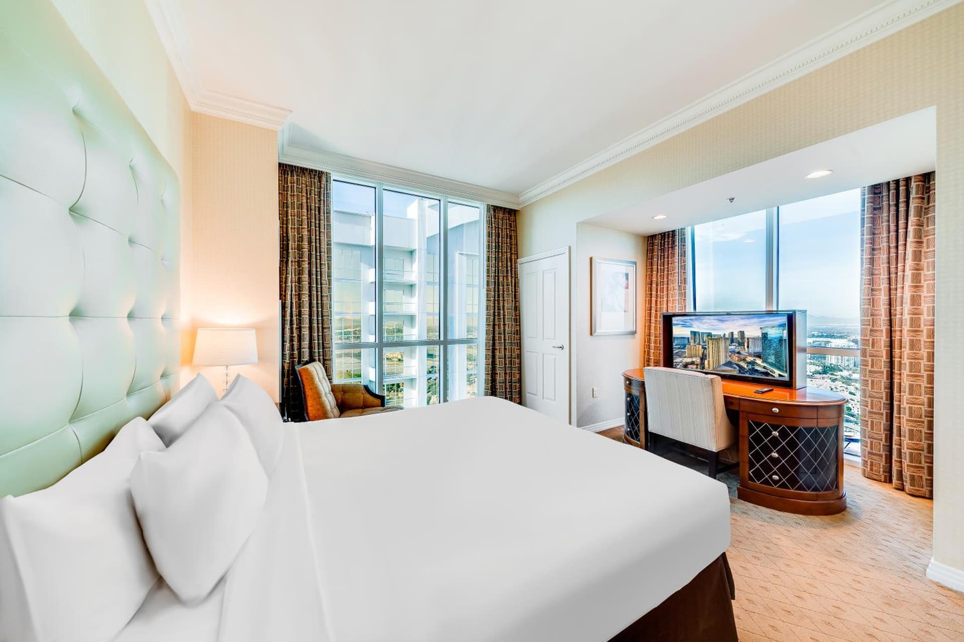 Jet Luxury at The Signature Condo Hotel gallery photo in Las Vegas, NV — image 13