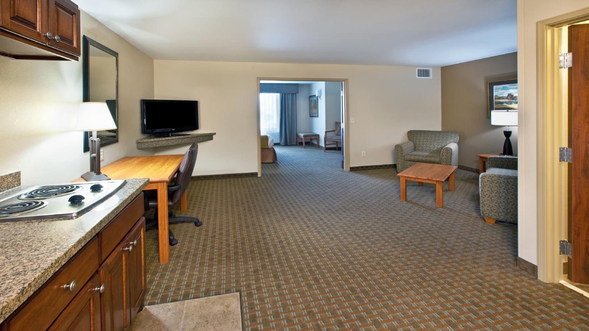 Holiday Inn Express & Suites Sioux Falls Southwest by IHG property views in Sioux Falls, SD — gallery photo 3