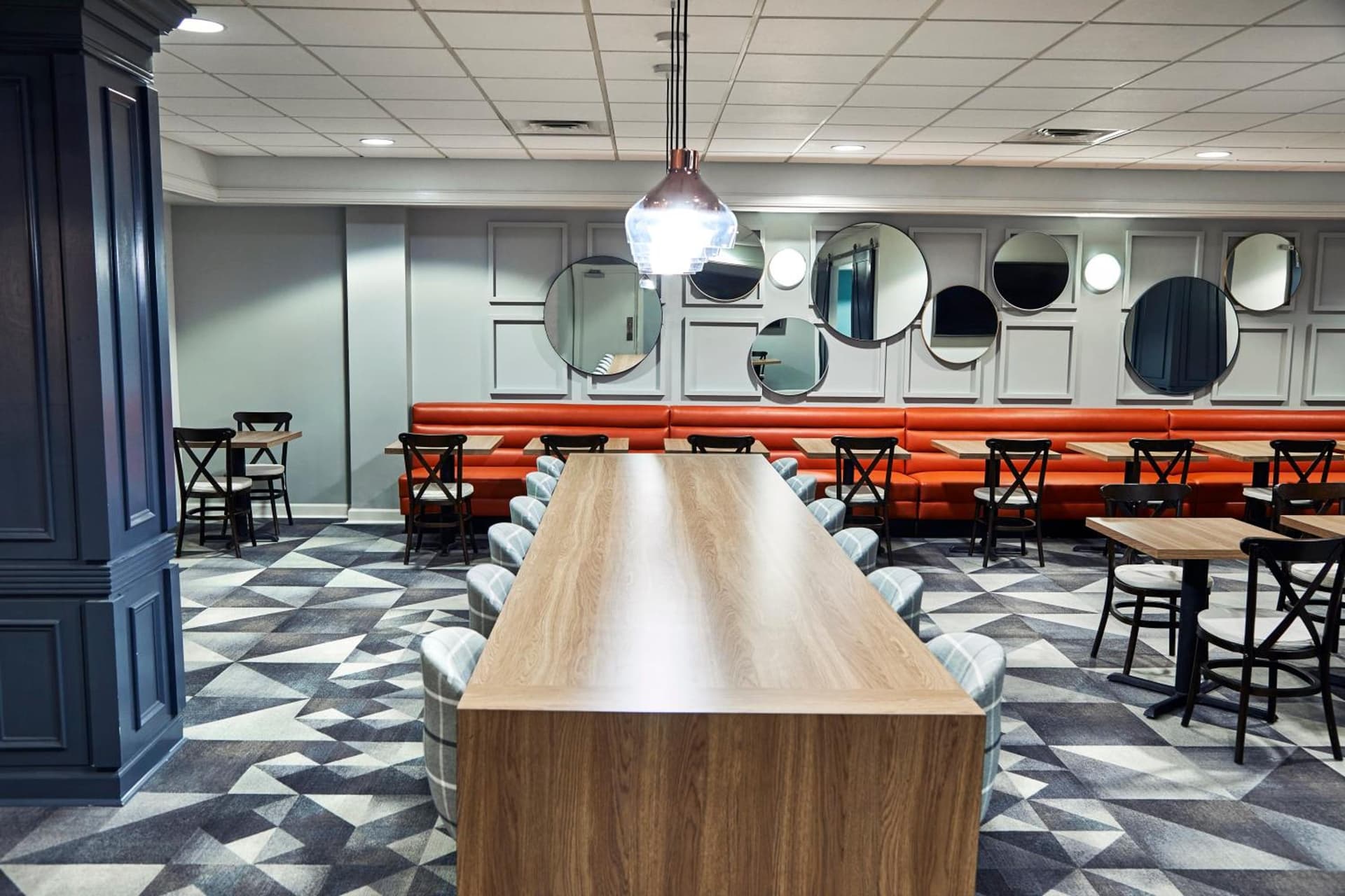 Holiday Inn Express Nashville-Downtown - Broadway by IHG gallery photo in Nashville, TN — image 19