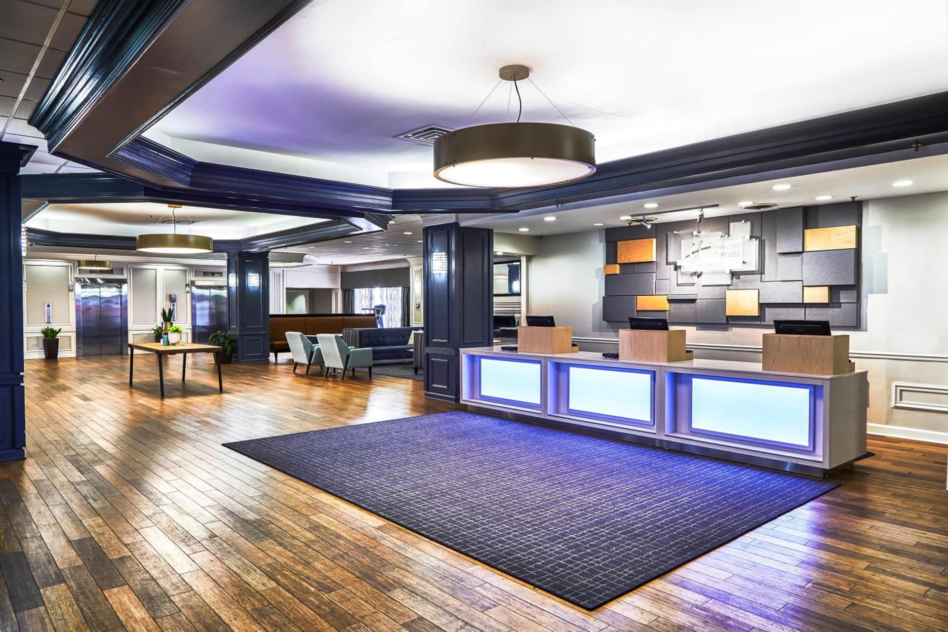 Holiday Inn Express Nashville-Downtown - Broadway by IHG property views in Nashville, TN — gallery photo 3