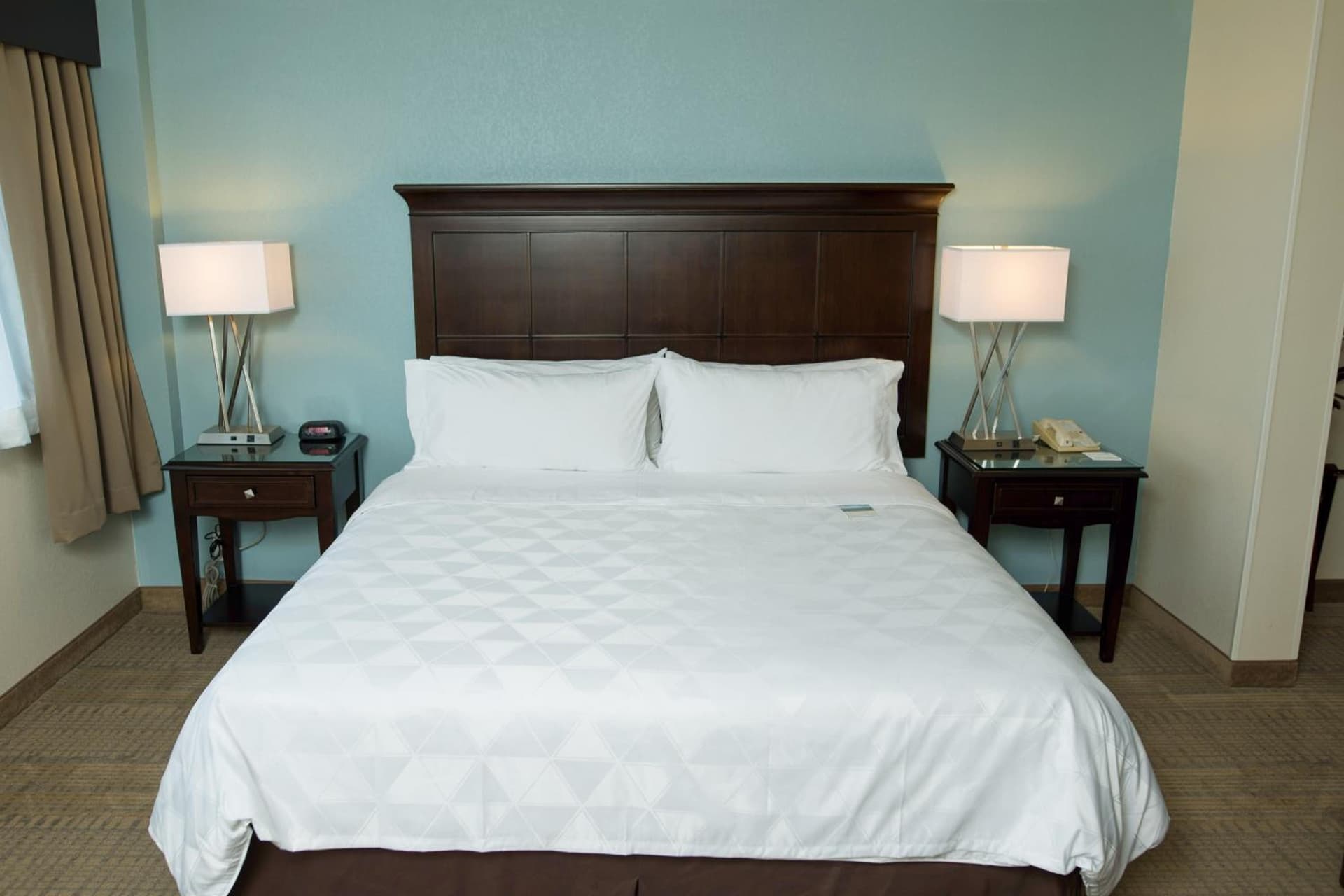 Holiday Inn Birmingham-Airport by IHG interior in Birmingham, AL — gallery photo 2