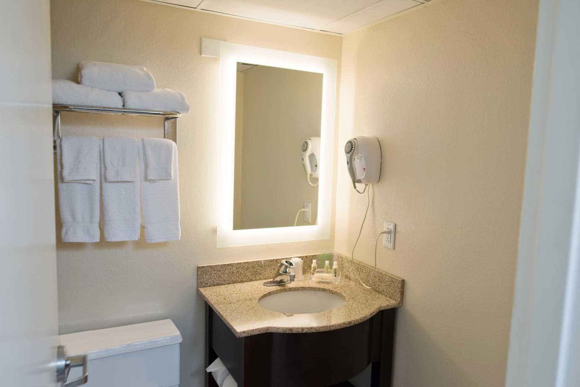 Holiday Inn Birmingham-Airport by IHG gallery photo in Birmingham, AL — image 17