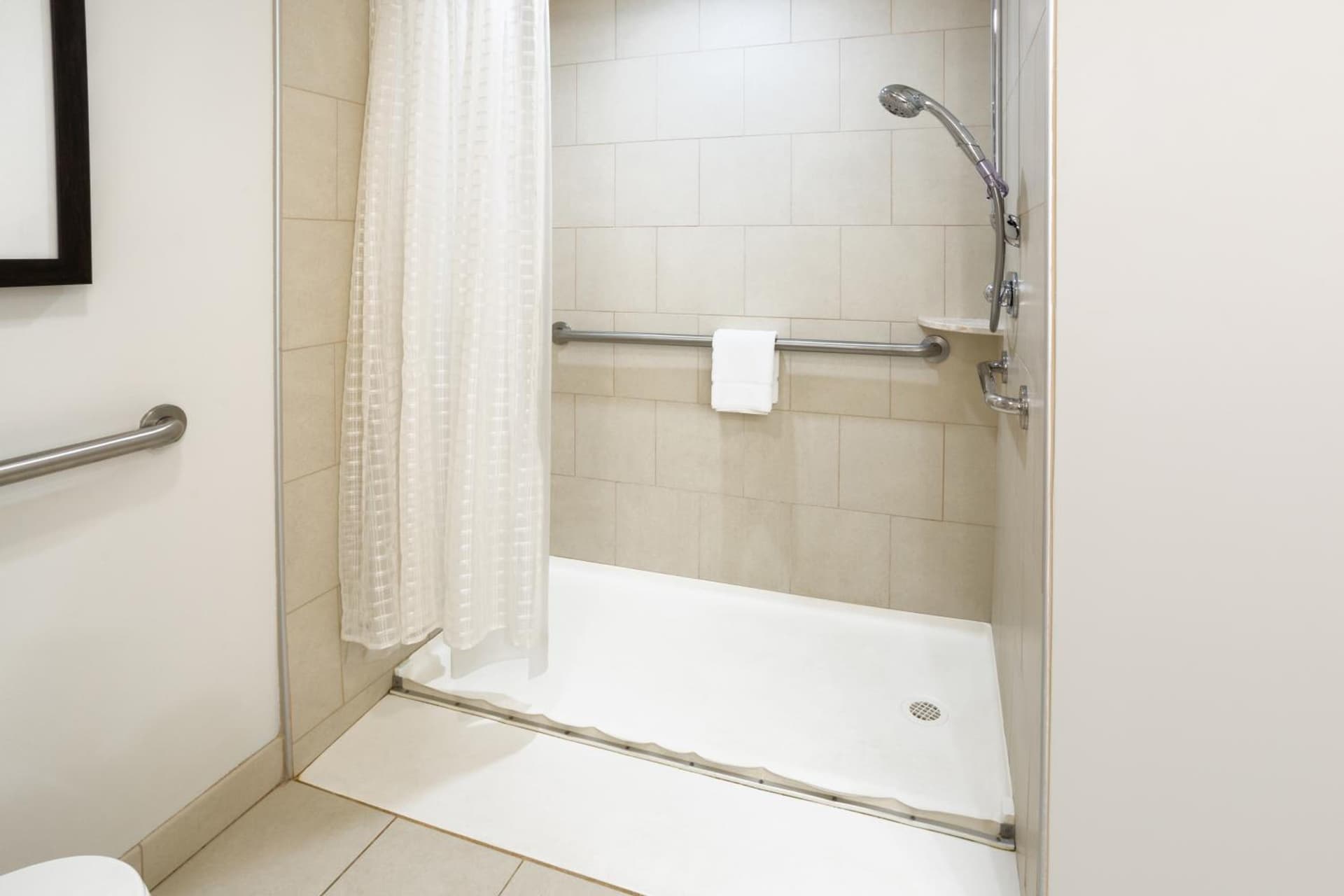 Hyatt House Hartford North/Windsor gallery photo in Windsor — image 22