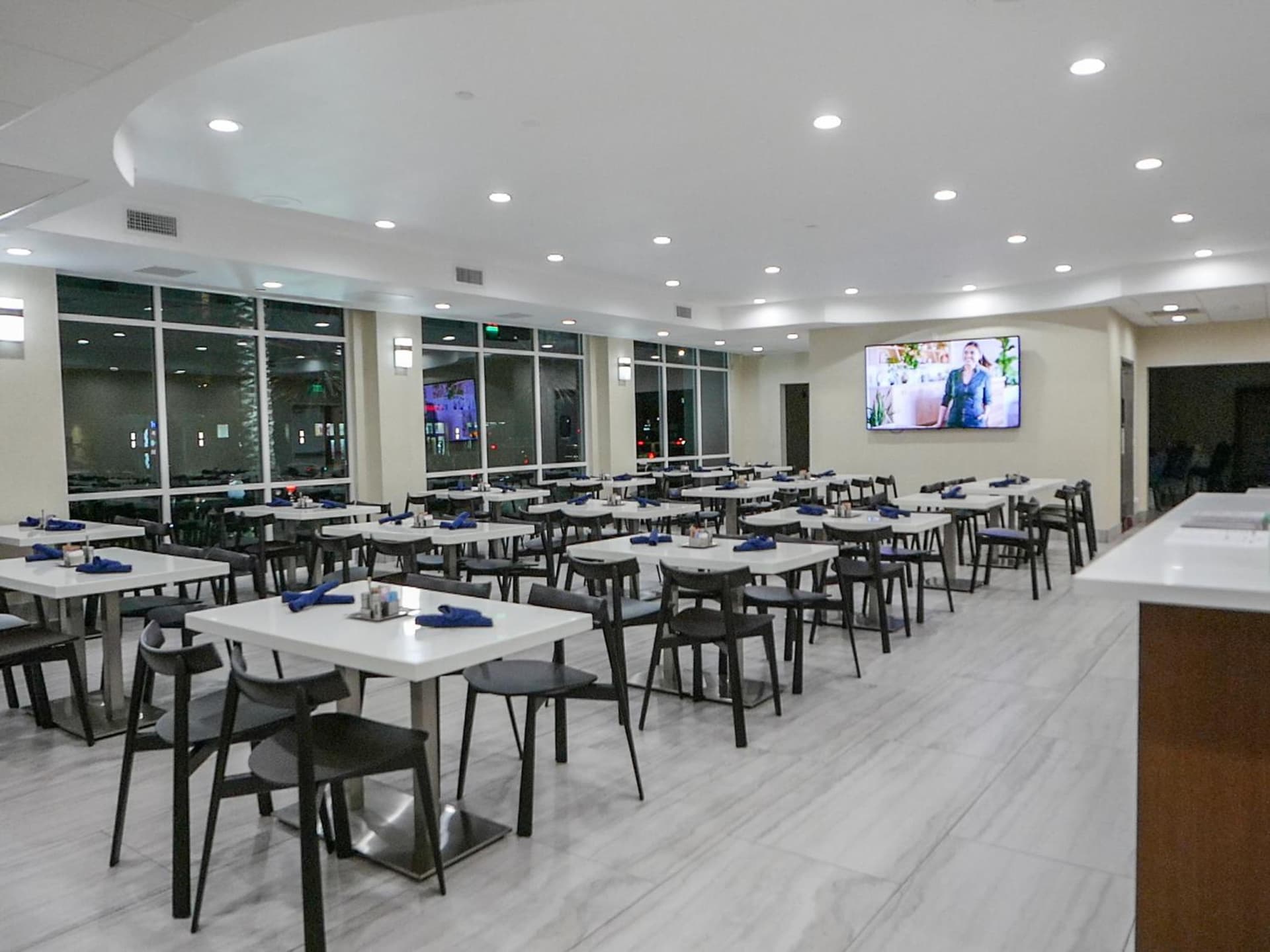 Wyndham Anaheim gallery photo in Anaheim, CA — image 84