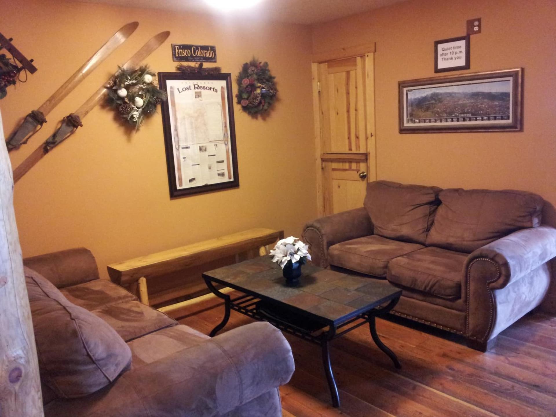 New Summit Inn interior in Frisco, CO — gallery photo 2