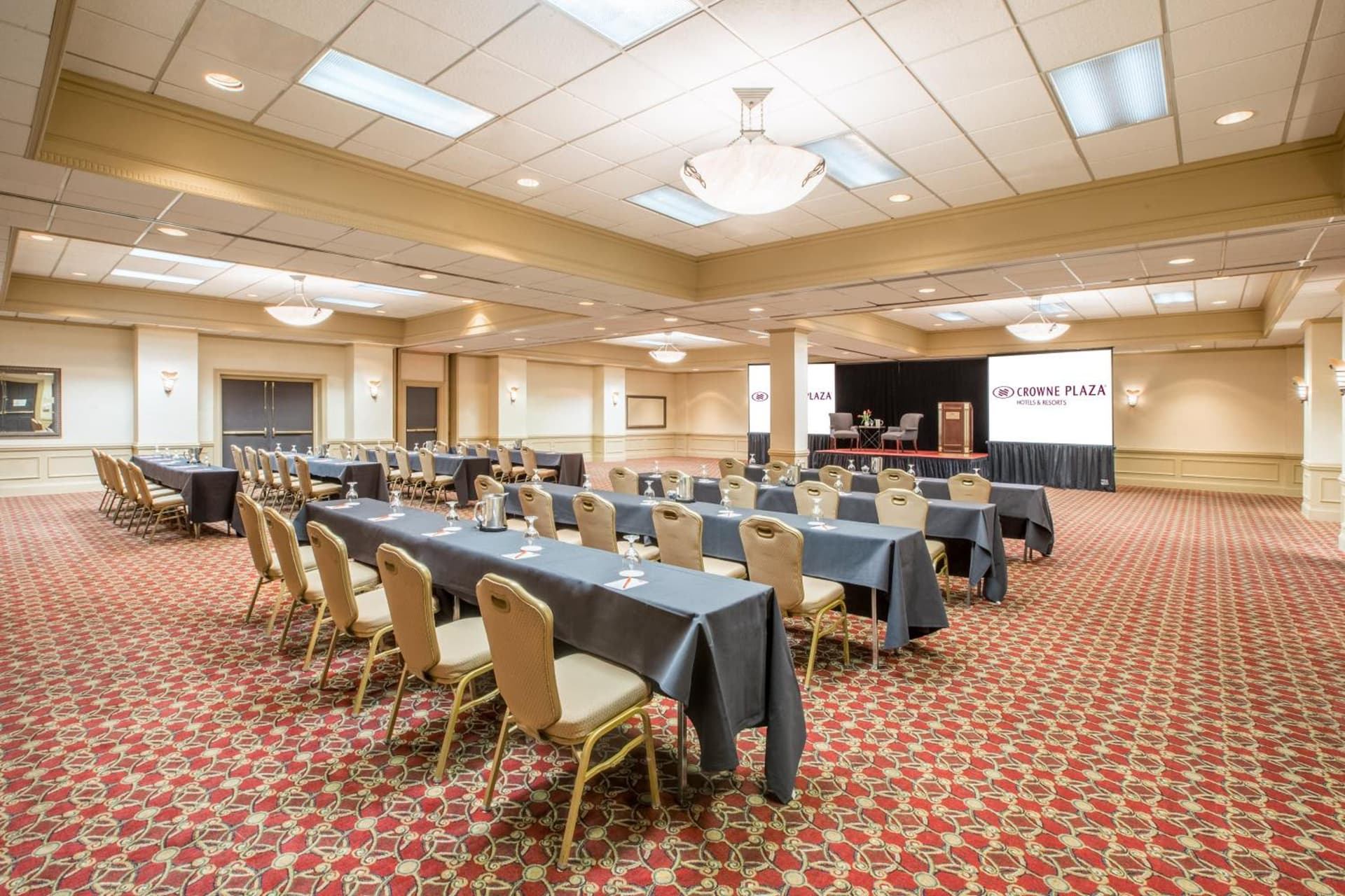 Crowne Plaza Cleveland Airport by IHG gallery photo in Middleburg Heights, OH — image 10