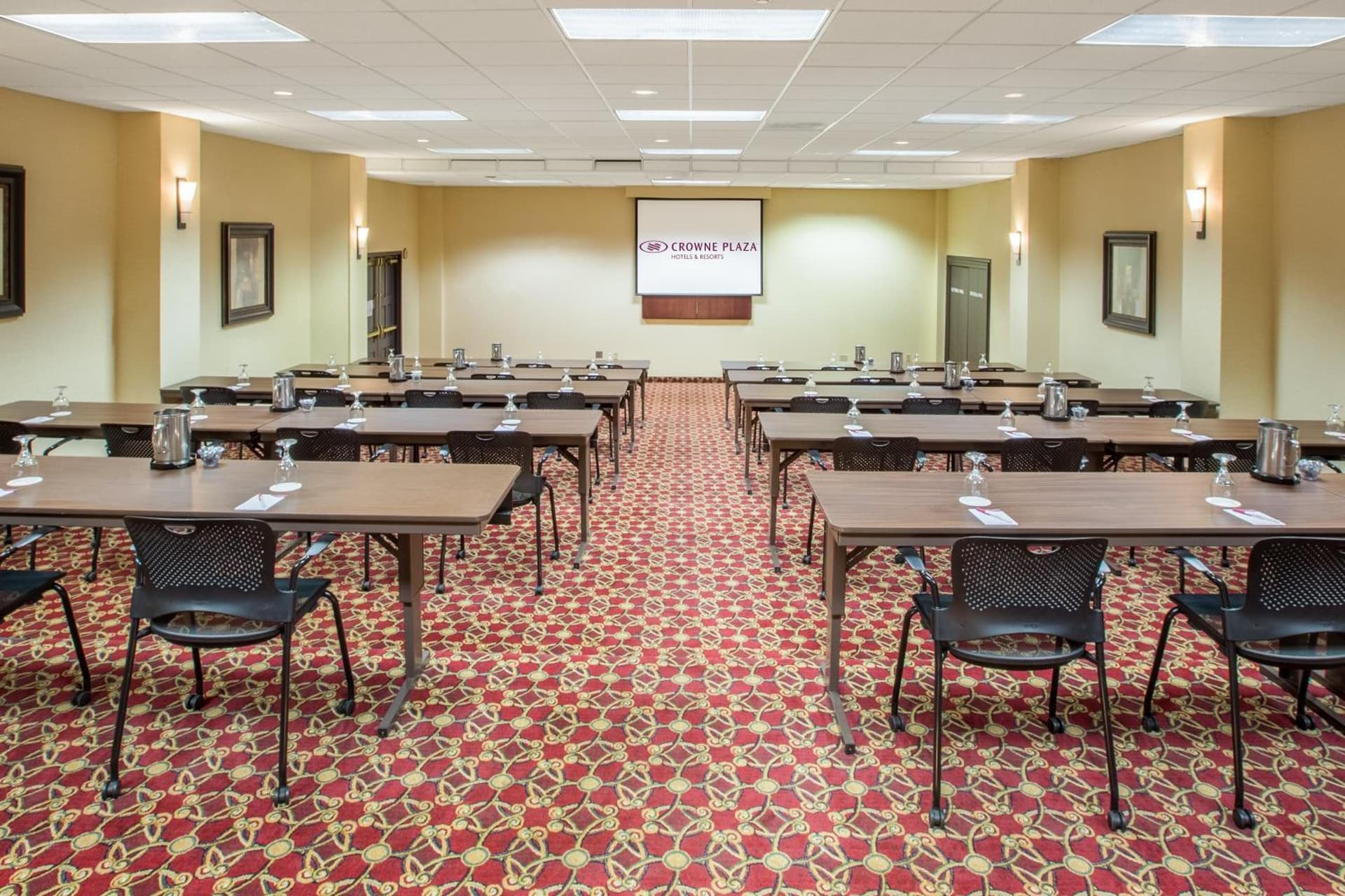 Crowne Plaza Cleveland Airport by IHG gallery photo in Middleburg Heights, OH — image 39