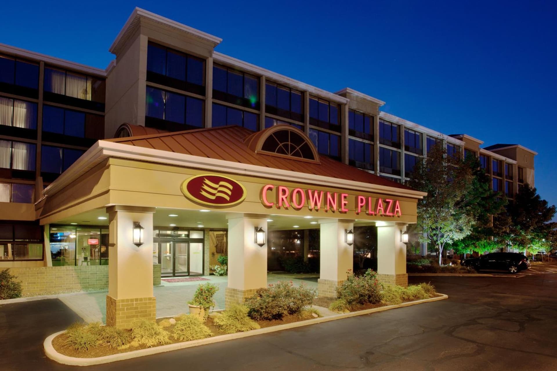 Crowne Plaza Cleveland Airport by IHG — hotel in Middleburg Heights, Ohio