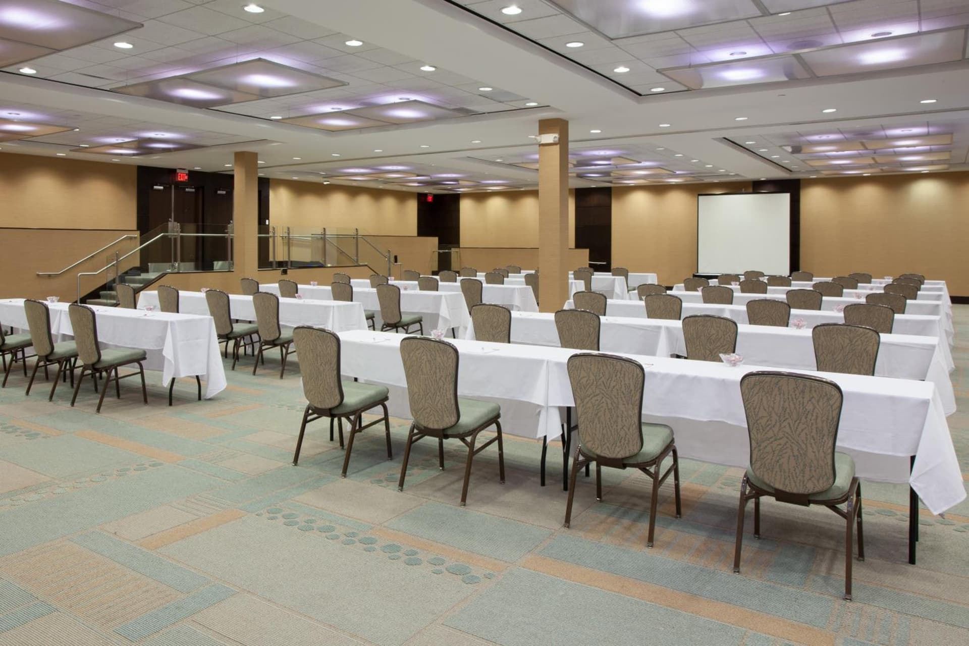 Crowne Plaza Hotel Glen Ellyn/Lombard by IHG gallery photo in Glen Ellyn, IL — image 48