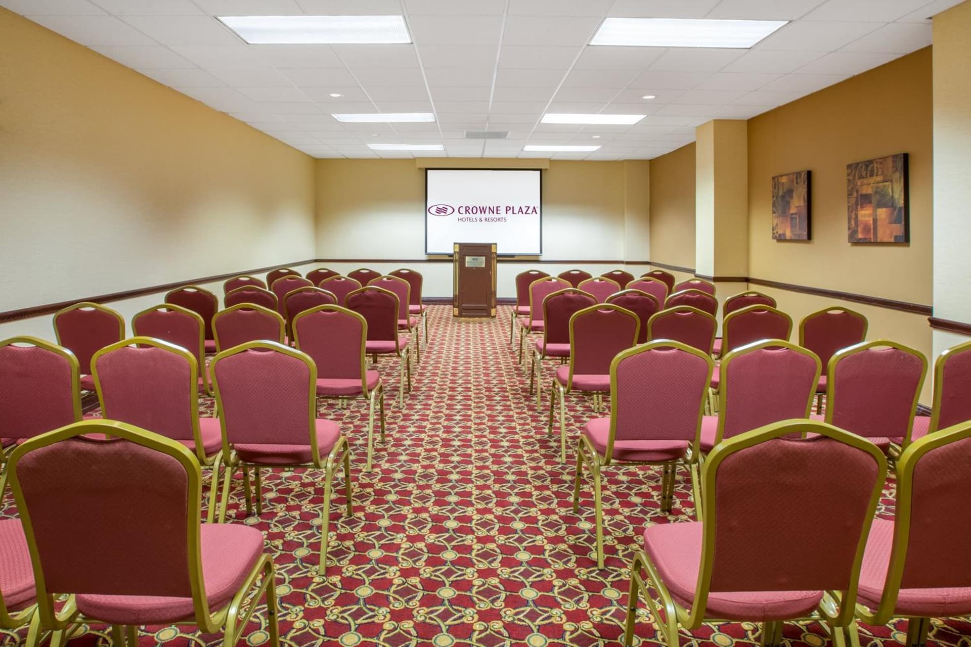 Crowne Plaza Cleveland Airport by IHG gallery photo in Middleburg Heights, OH — image 36