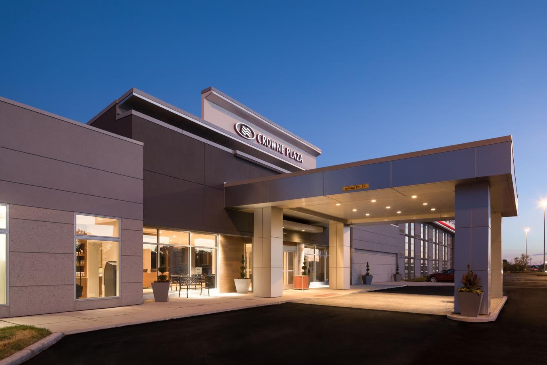 Crowne Plaza Chicago SW - Burr Ridge by IHG featured exterior or lobby in Burr Ridge, IL — similar hotel