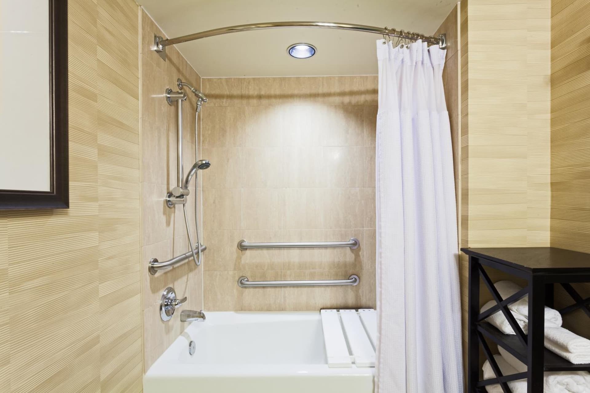 Crowne Plaza Hotel Jacksonville Airport/I-95N by IHG gallery photo in Jacksonville, FL — image 29