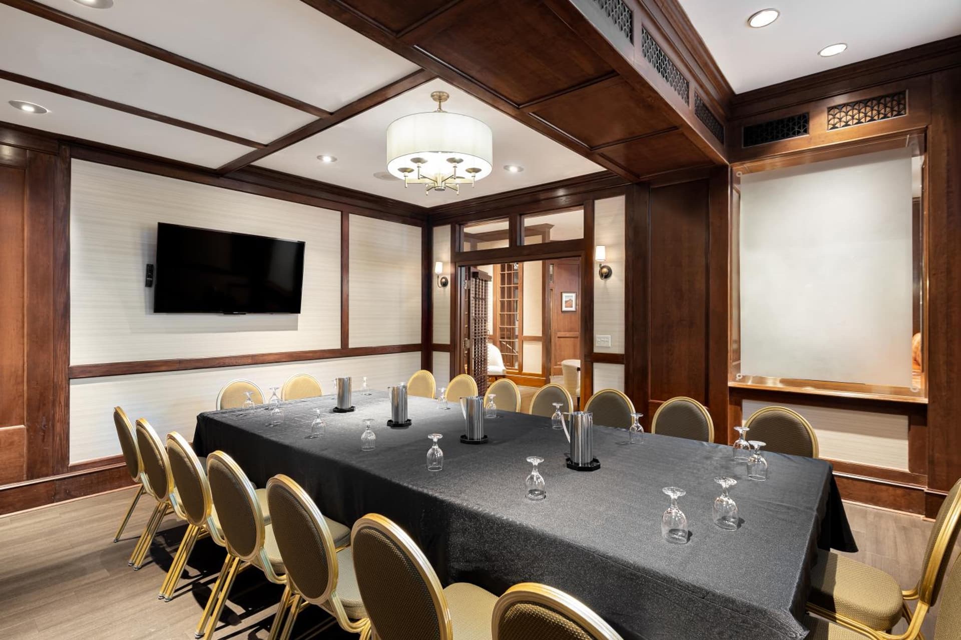 The Berkeley Richmond, Outset Collection by Hilton gallery photo in Richmond, VA — image 8