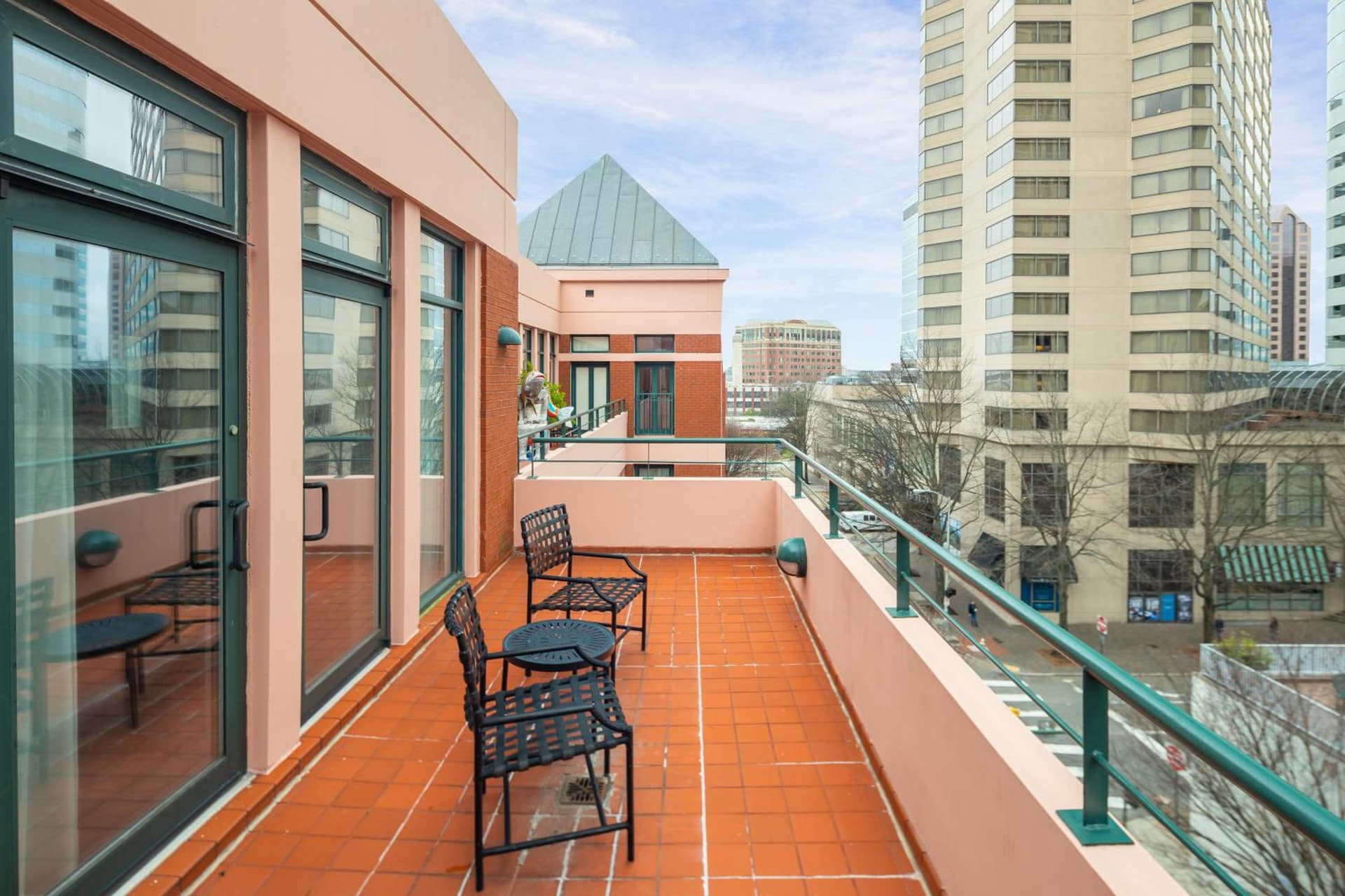 The Berkeley Richmond, Outset Collection by Hilton gallery photo in Richmond, VA — image 24
