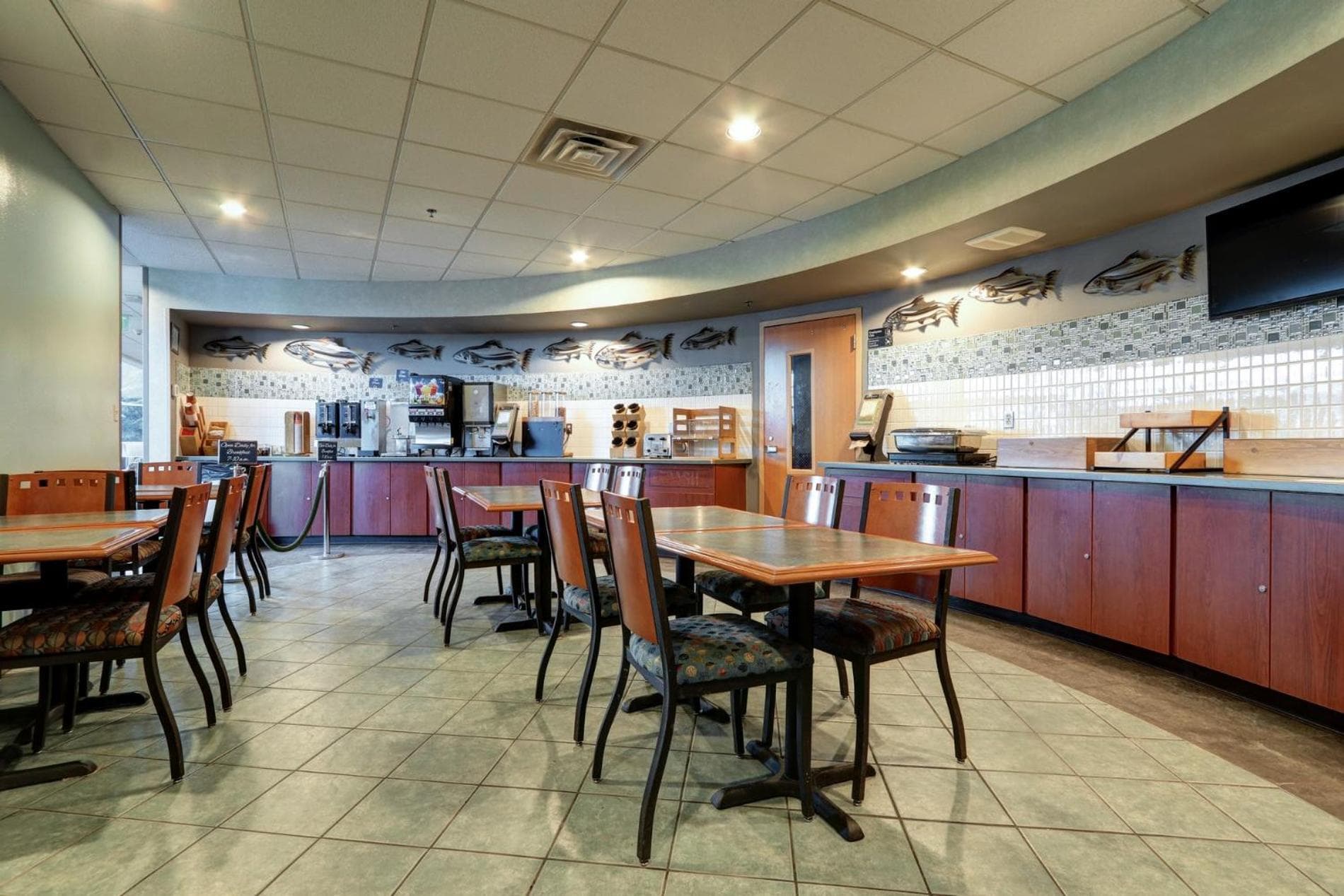 Dimond Center Hotel gallery photo in Anchorage, AK — image 13