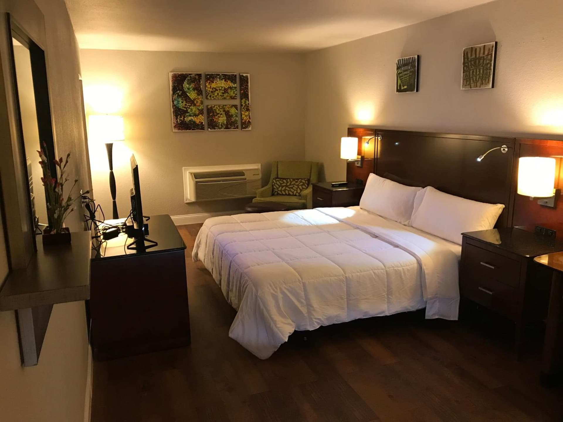 Stratus Suites Boutique Hotel gallery photo in Killeen, TX — image 23