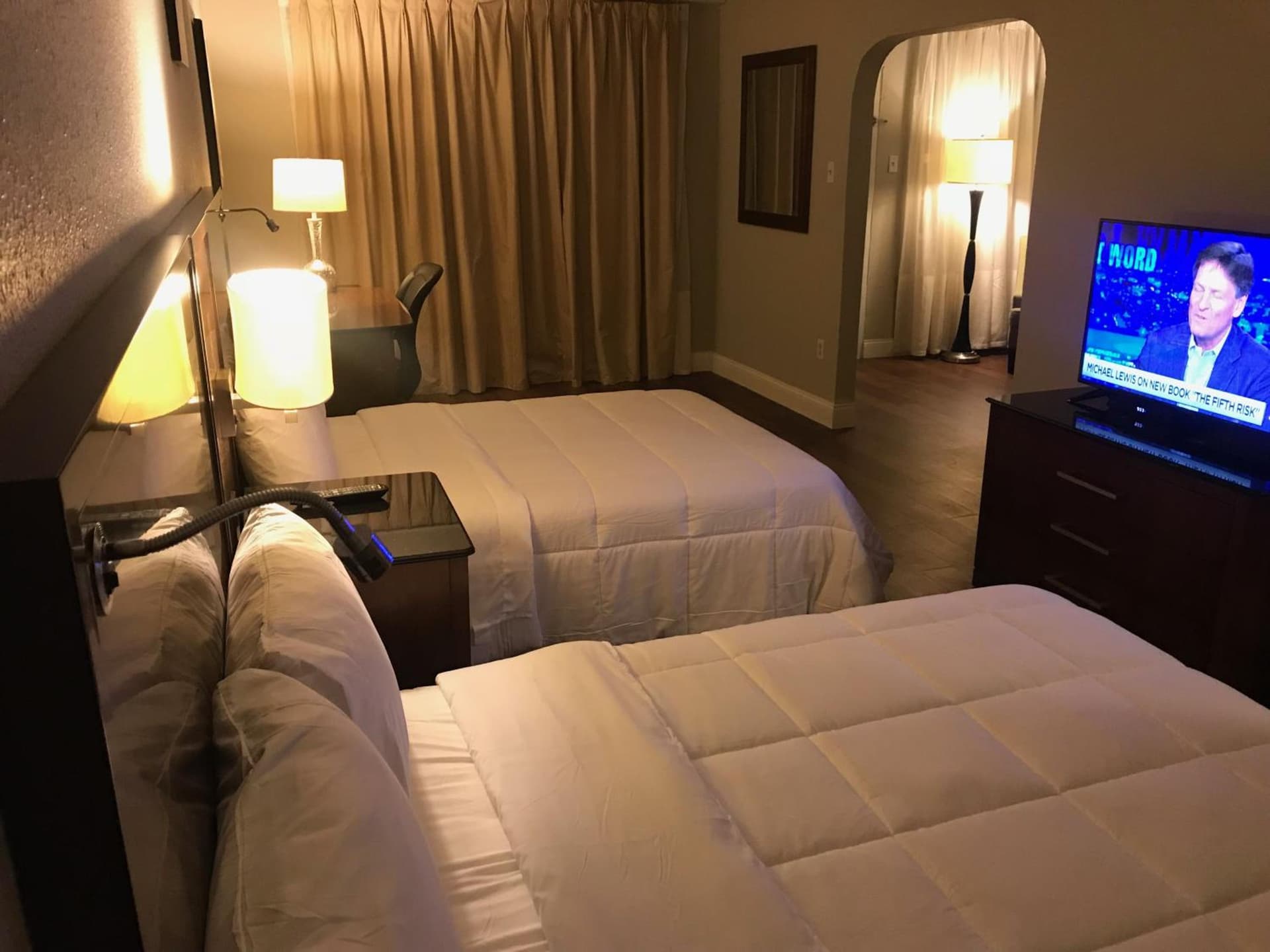 Stratus Suites Boutique Hotel property views in Killeen, TX — gallery photo 3