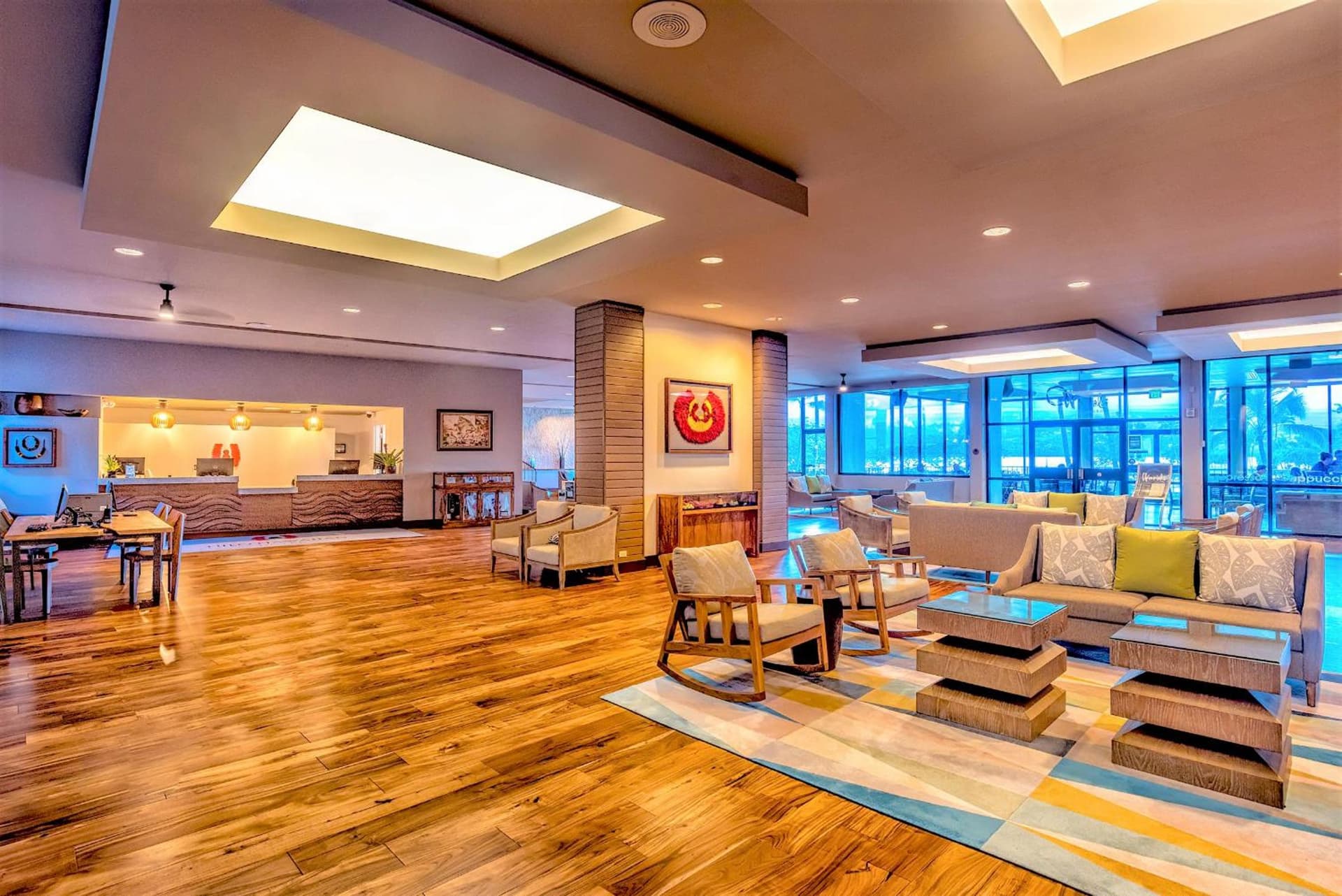 Hilo Hawaiian Hotel, Trademark Collection by Wyndham interior in Hilo, HI — gallery photo 2