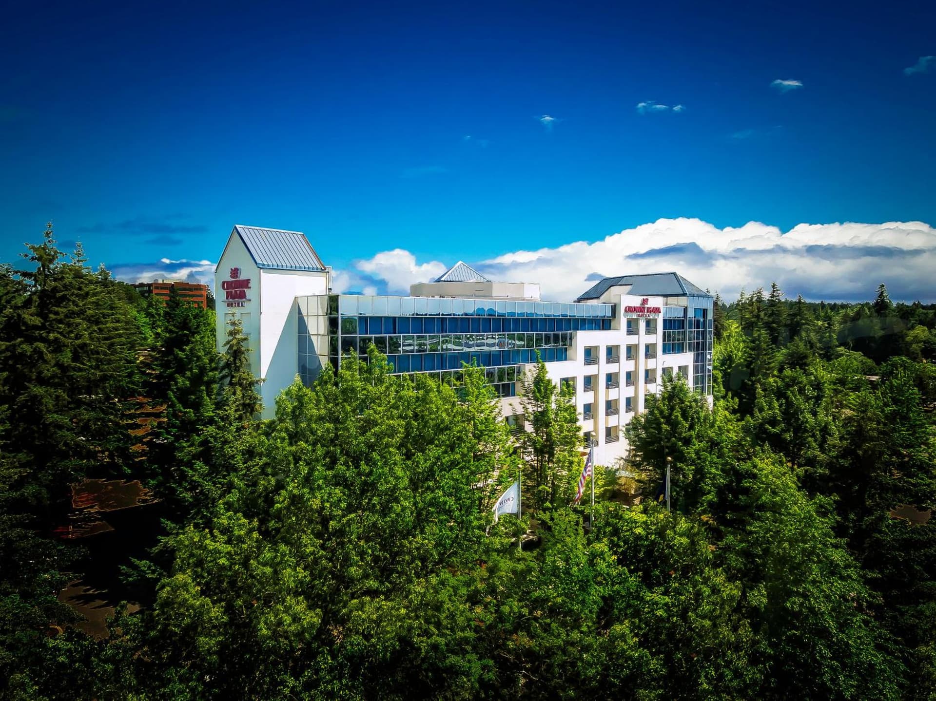 AC Hotel by Marriott Portland Lake Oswego featured exterior or lobby in Lake Oswego, OR — similar hotel