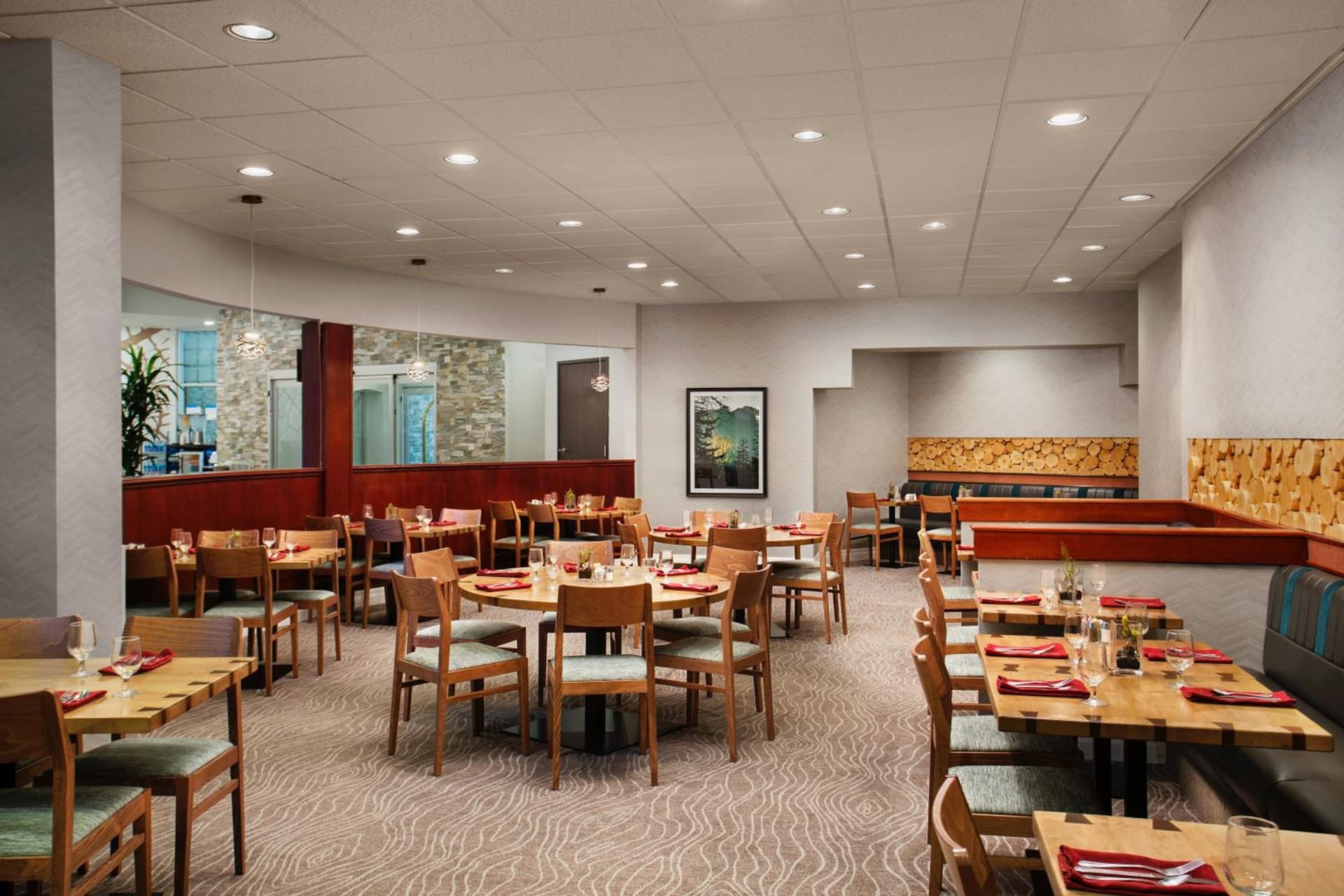 AC Hotel by Marriott Portland Lake Oswego gallery photo in Lake Oswego, OR — image 37