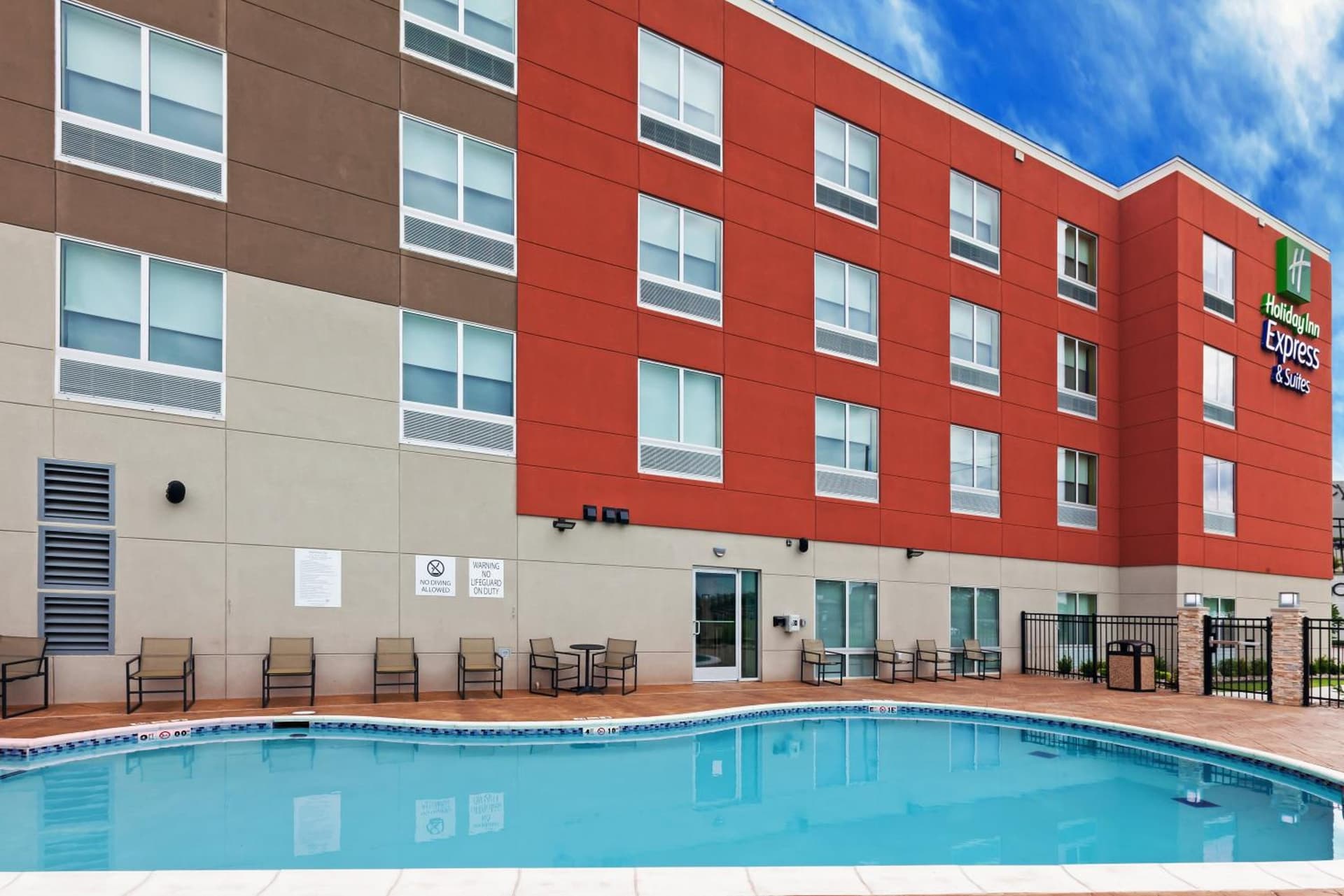 Holiday Inn Express & Suites Tulsa South - Woodland Hills by IHG gallery photo in Tulsa, OK — image 6