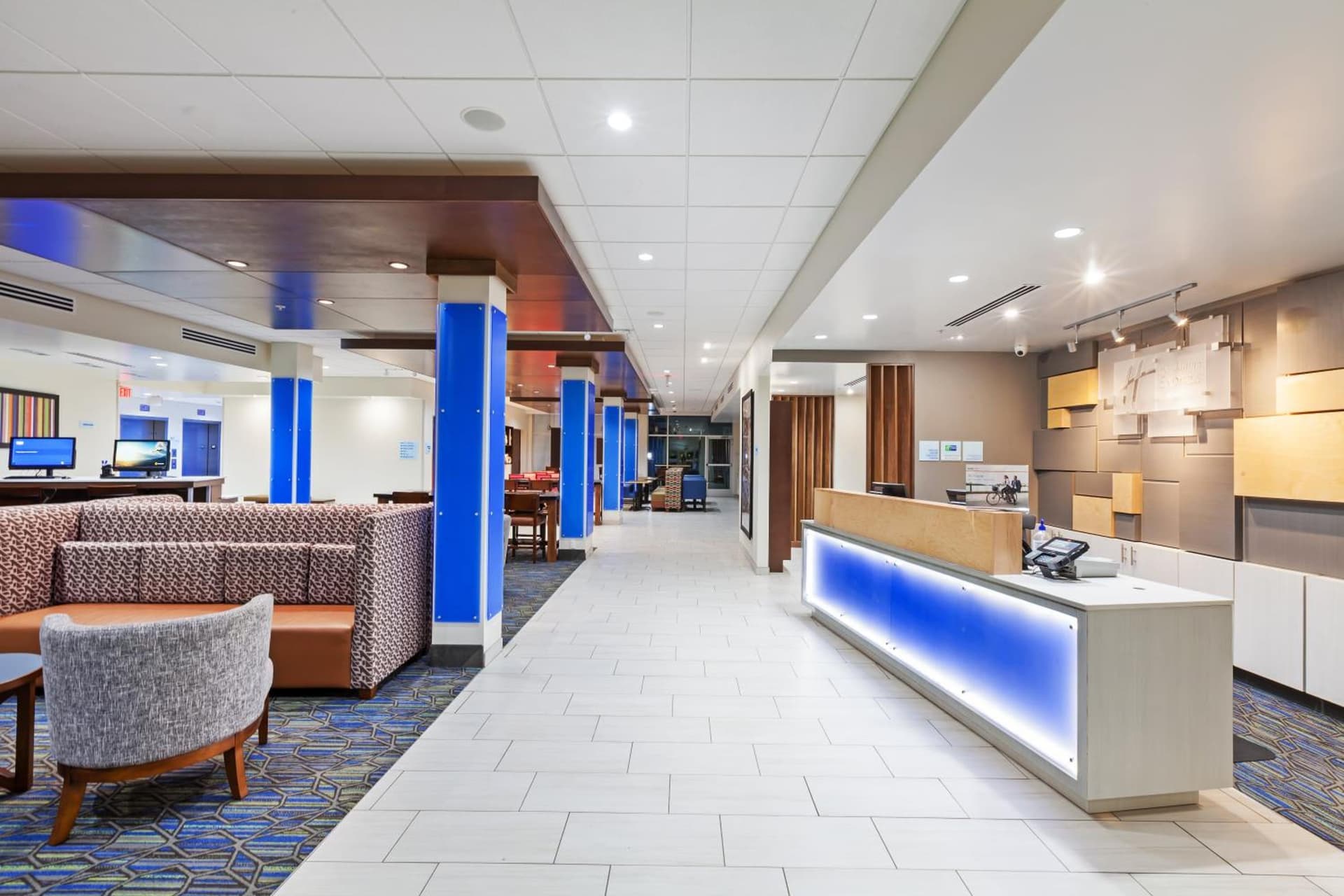 Holiday Inn Express & Suites Tulsa South - Woodland Hills by IHG gallery photo in Tulsa, OK — image 5