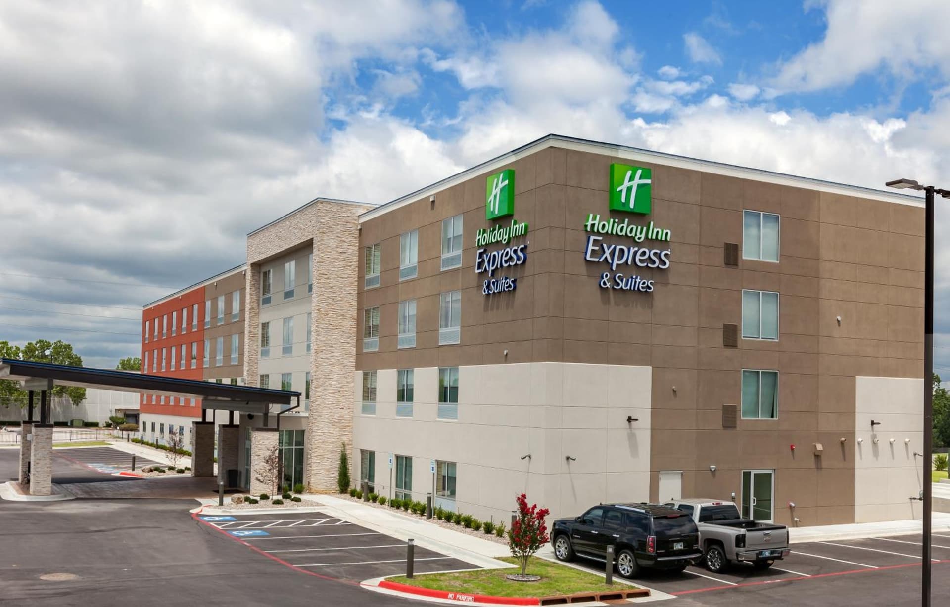Holiday Inn Express & Suites Tulsa South - Woodland Hills by IHG featured exterior or lobby in Tulsa, OK — similar hotel