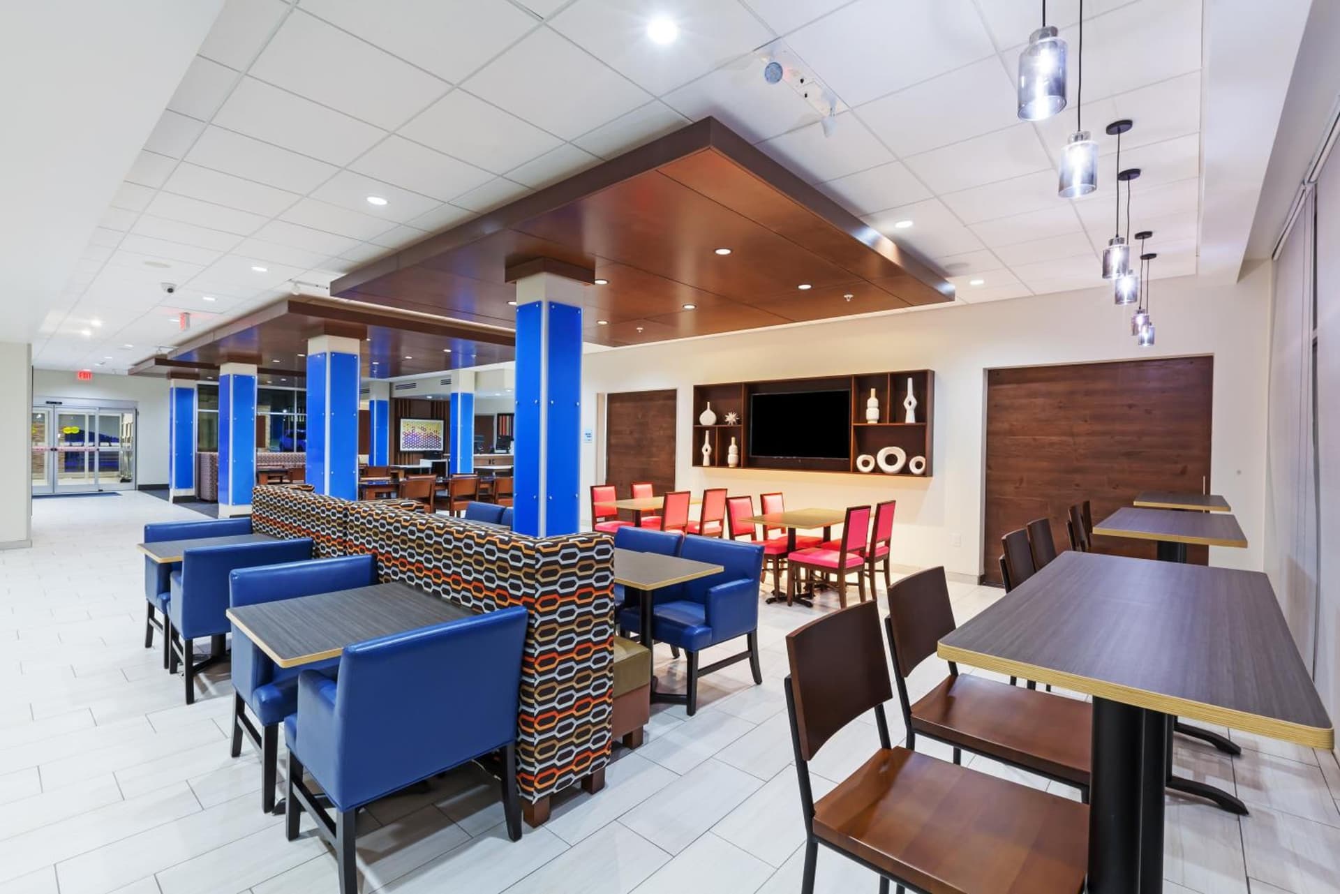 Holiday Inn Express & Suites Tulsa South - Woodland Hills by IHG gallery photo in Tulsa, OK — image 19