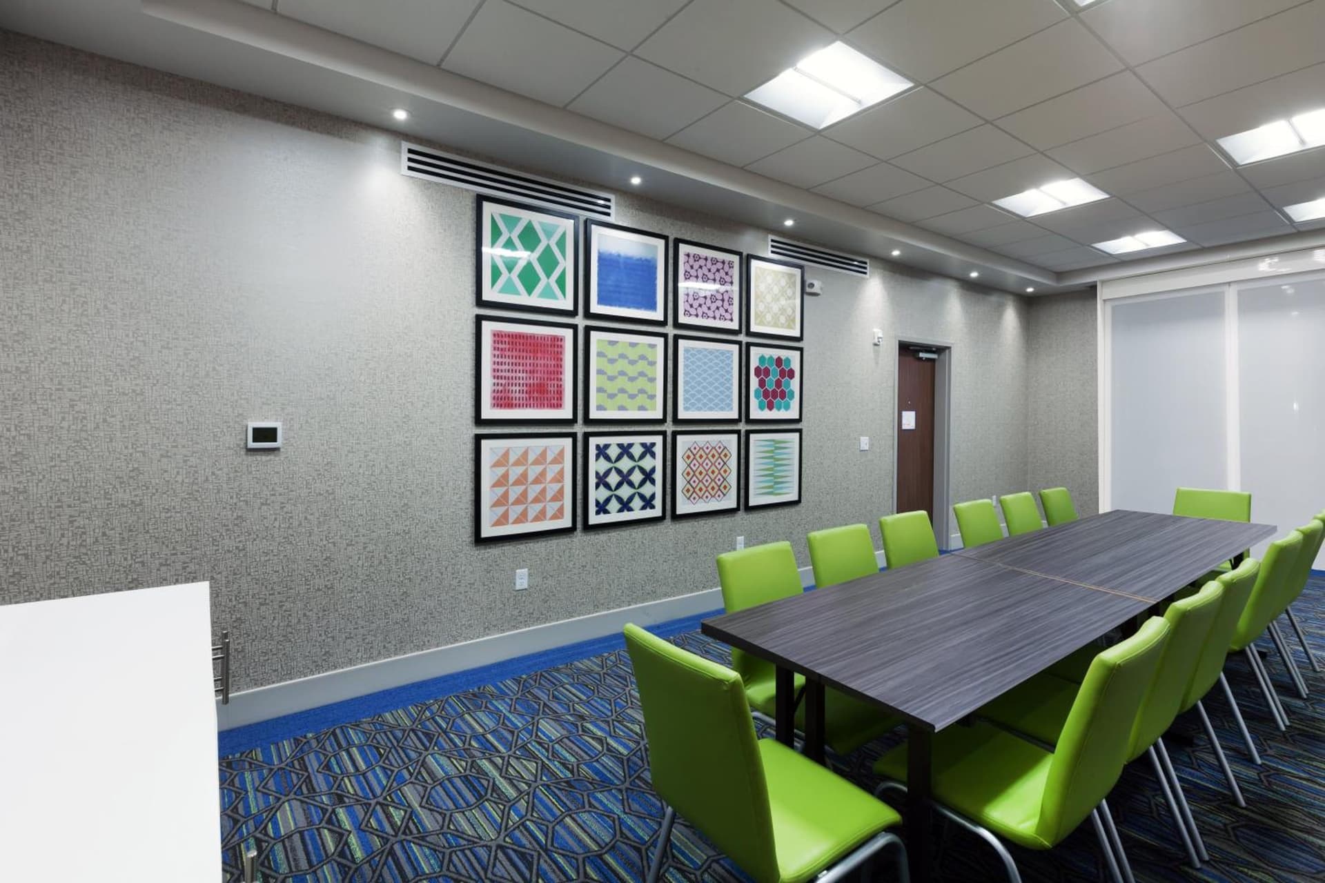 Holiday Inn Express & Suites Tulsa South - Woodland Hills by IHG gallery photo in Tulsa, OK — image 13