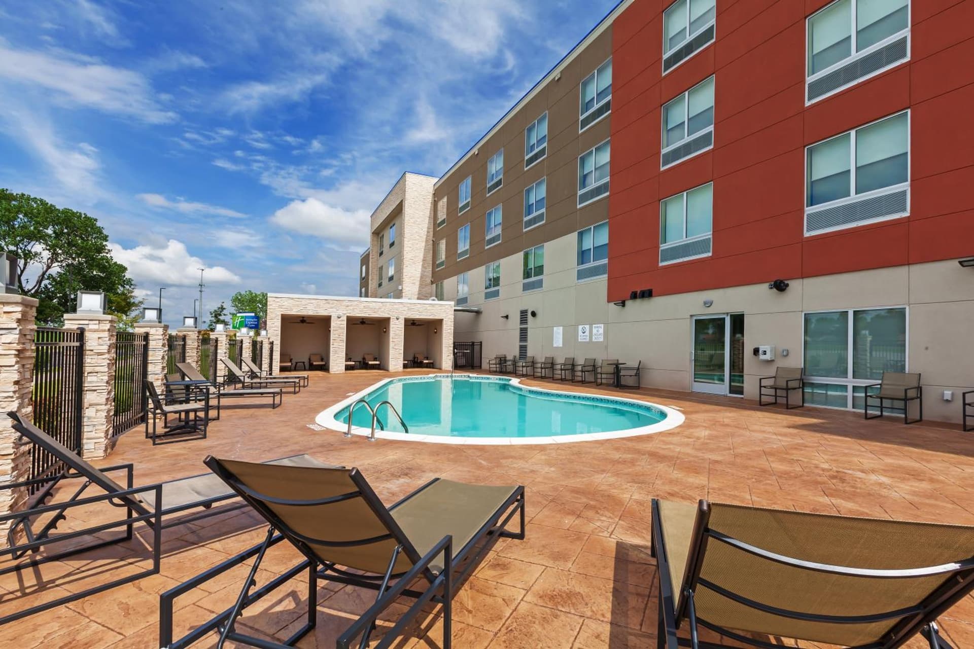 Holiday Inn Express & Suites Tulsa South - Woodland Hills by IHG gallery photo in Tulsa, OK — image 41