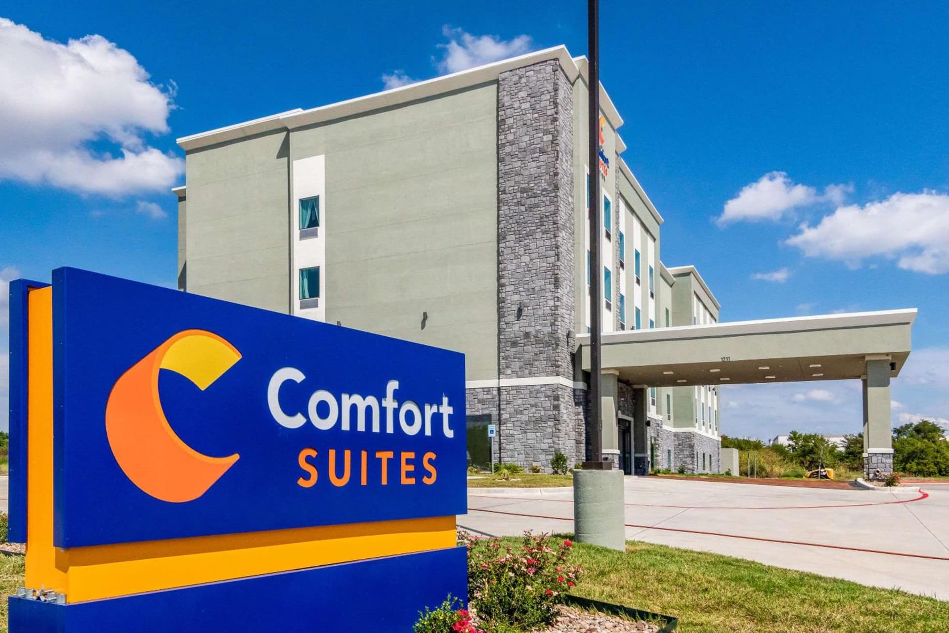Comfort Suites DeSoto Dallas South interior in DeSoto, TX — gallery photo 2