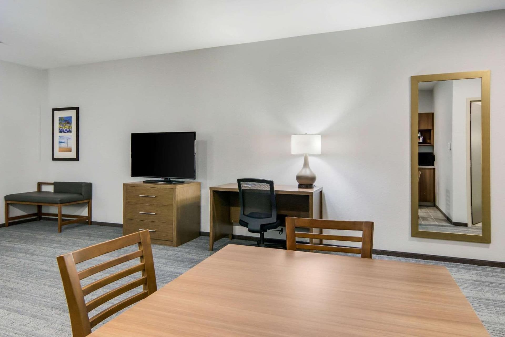 Comfort Suites DeSoto Dallas South gallery photo in DeSoto, TX — image 59