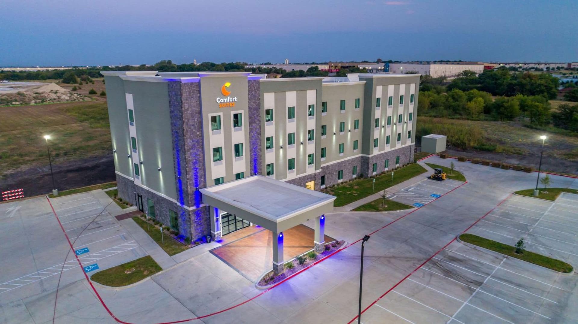 Comfort Suites DeSoto Dallas South gallery photo in DeSoto, TX — image 49