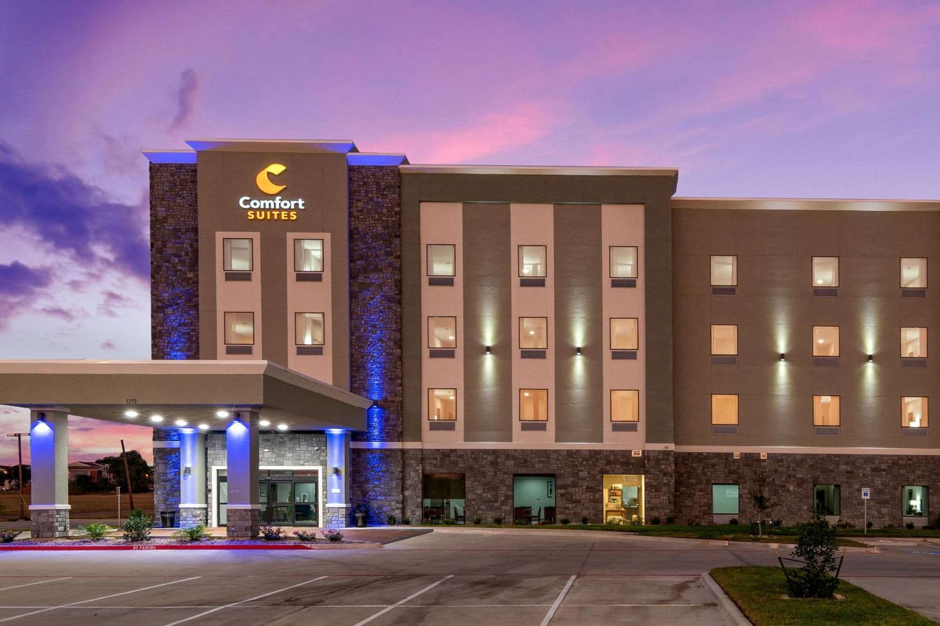 Comfort Suites DeSoto Dallas South gallery photo in DeSoto, TX — image 22