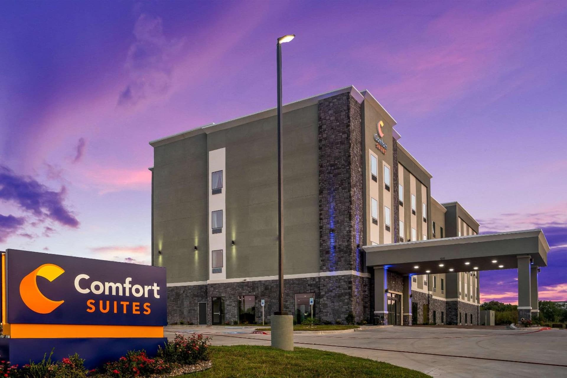 Comfort Suites DeSoto Dallas South gallery photo in DeSoto, TX — image 42