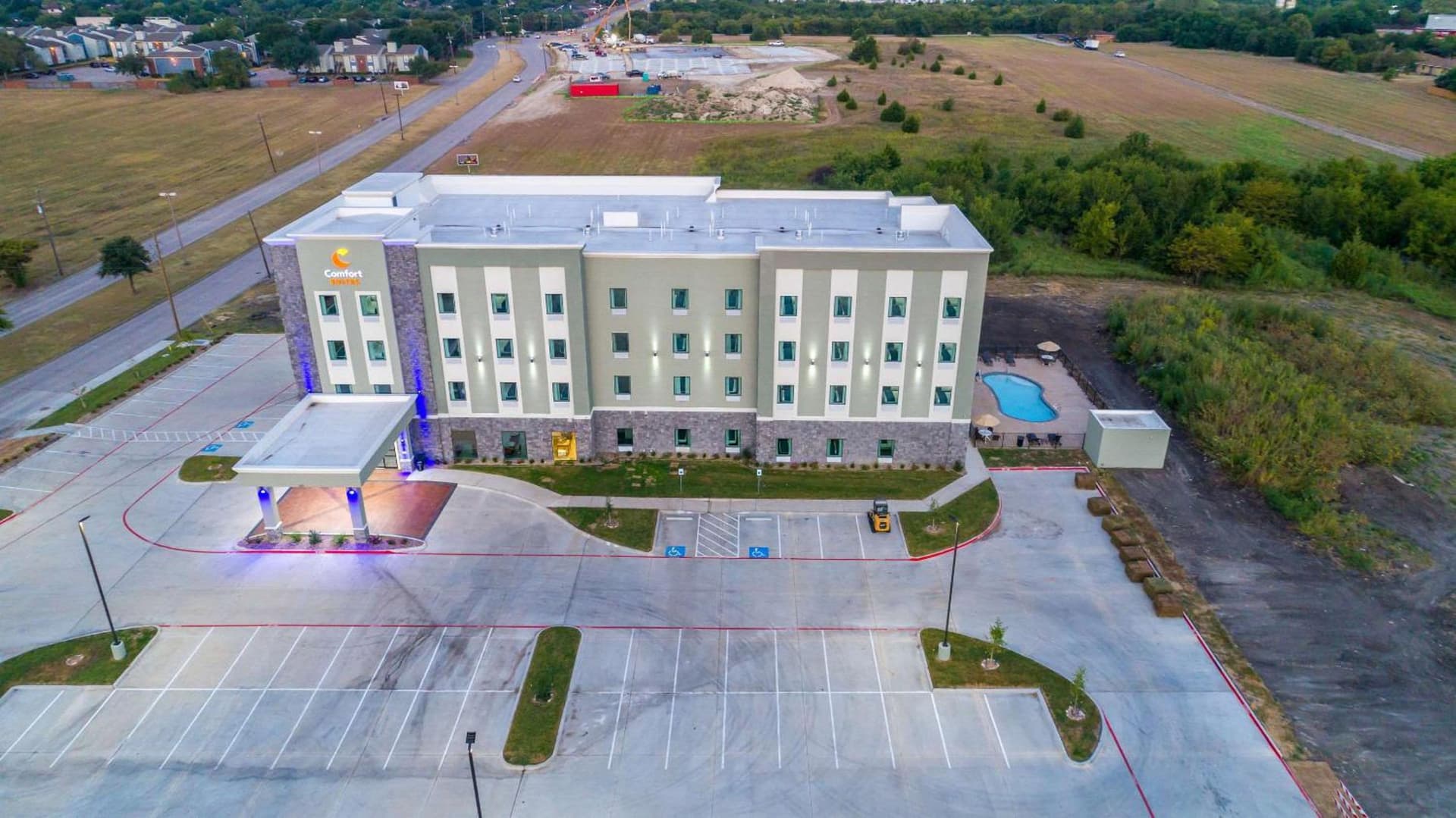 Comfort Suites DeSoto Dallas South gallery photo in DeSoto, TX — image 31