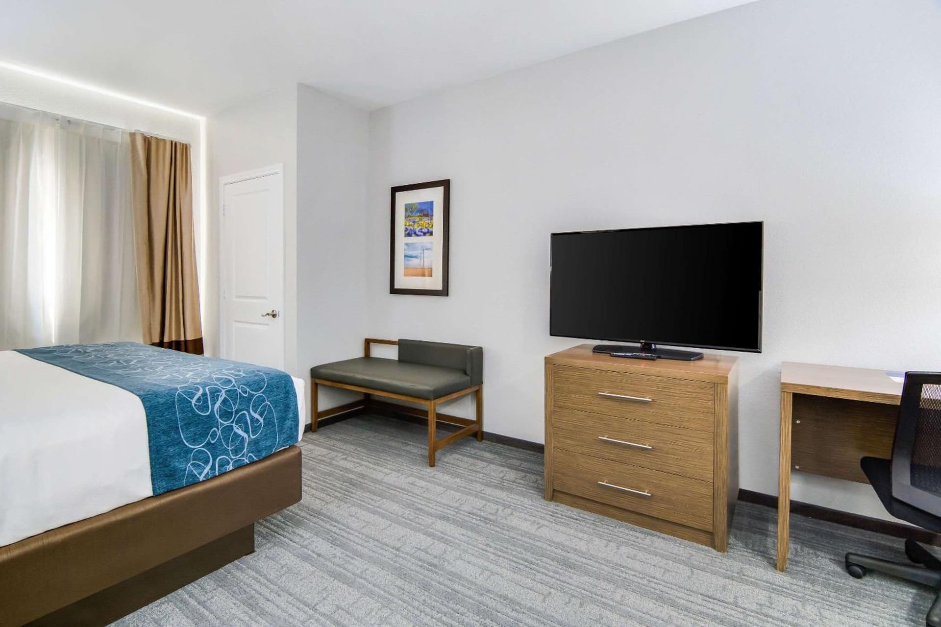 Comfort Suites DeSoto Dallas South gallery photo in DeSoto, TX — image 20