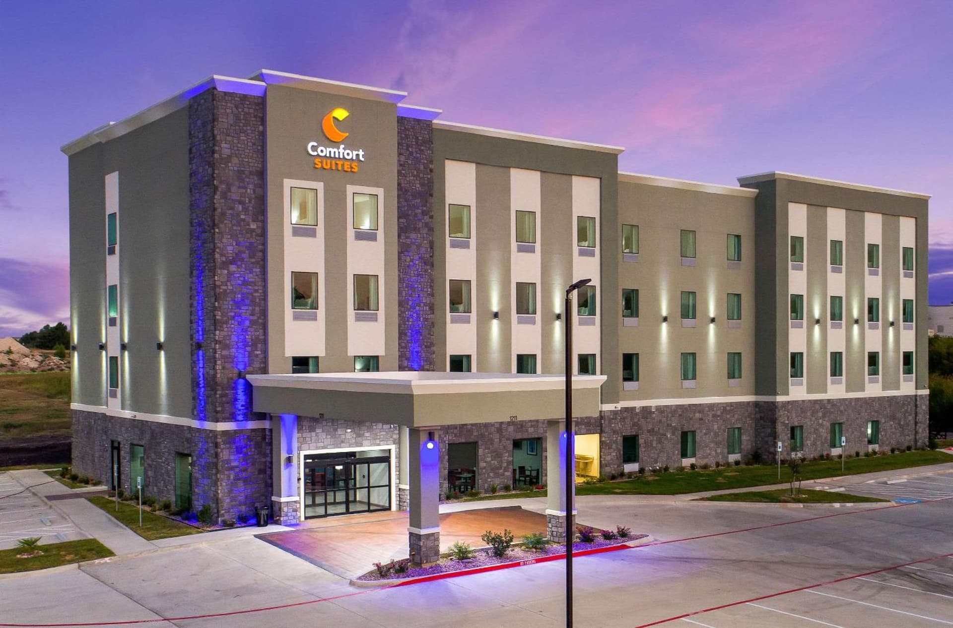 Comfort Suites DeSoto Dallas South gallery photo in DeSoto, TX — image 23