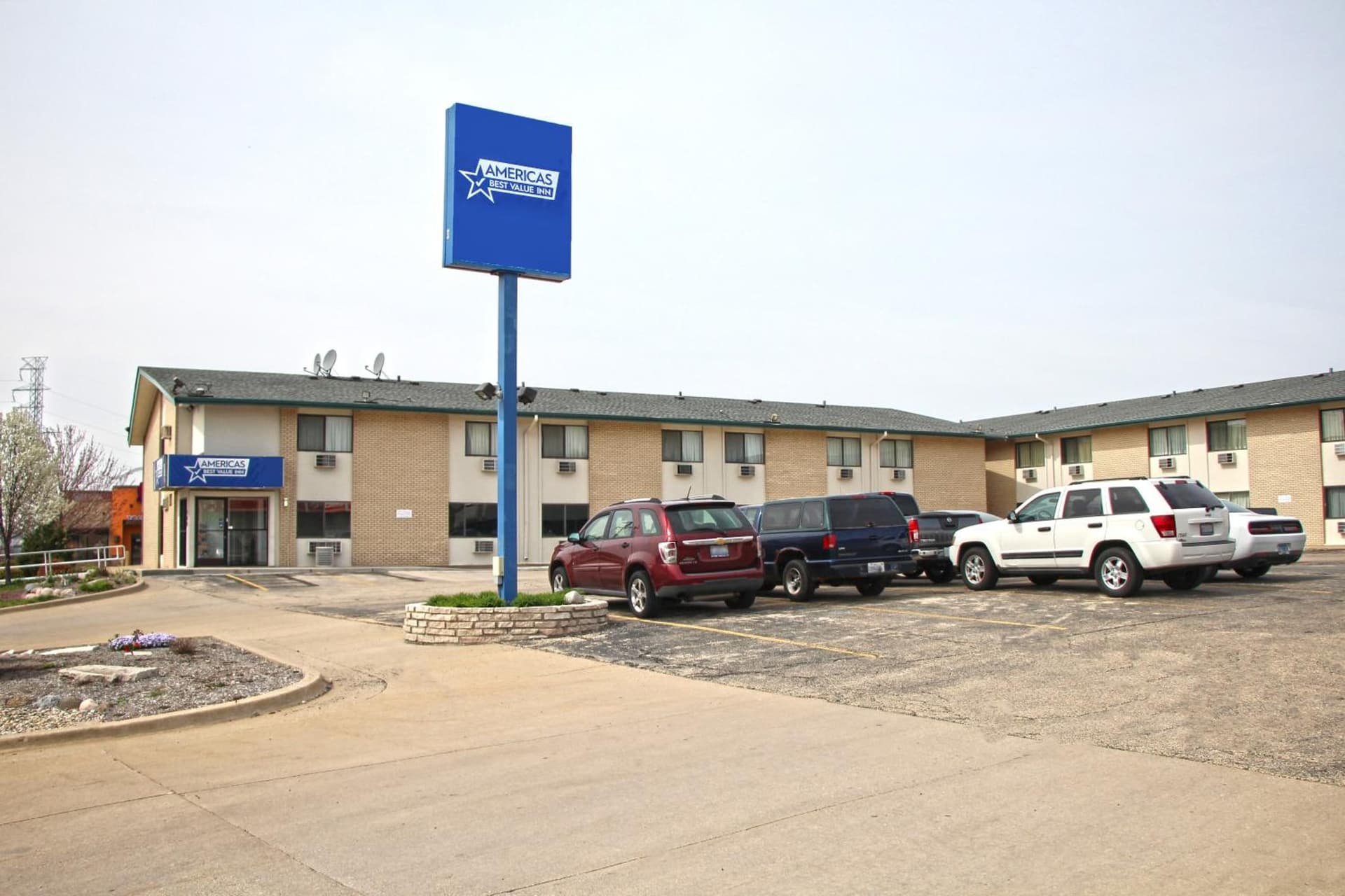 Americas Best Value Inn East Peoria gallery photo in Peoria, IL — image 20