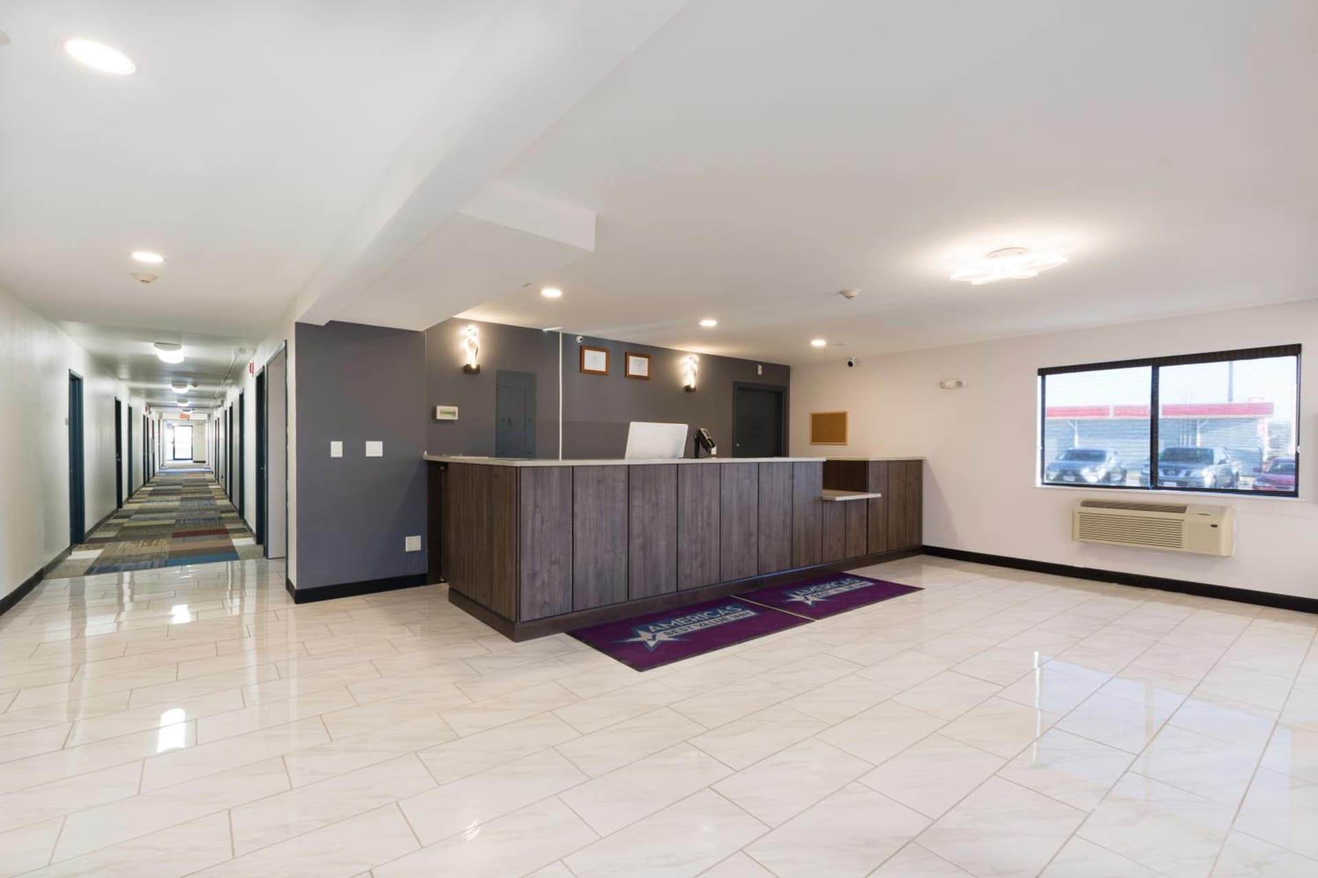 Americas Best Value Inn East Peoria gallery photo in Peoria, IL — image 12