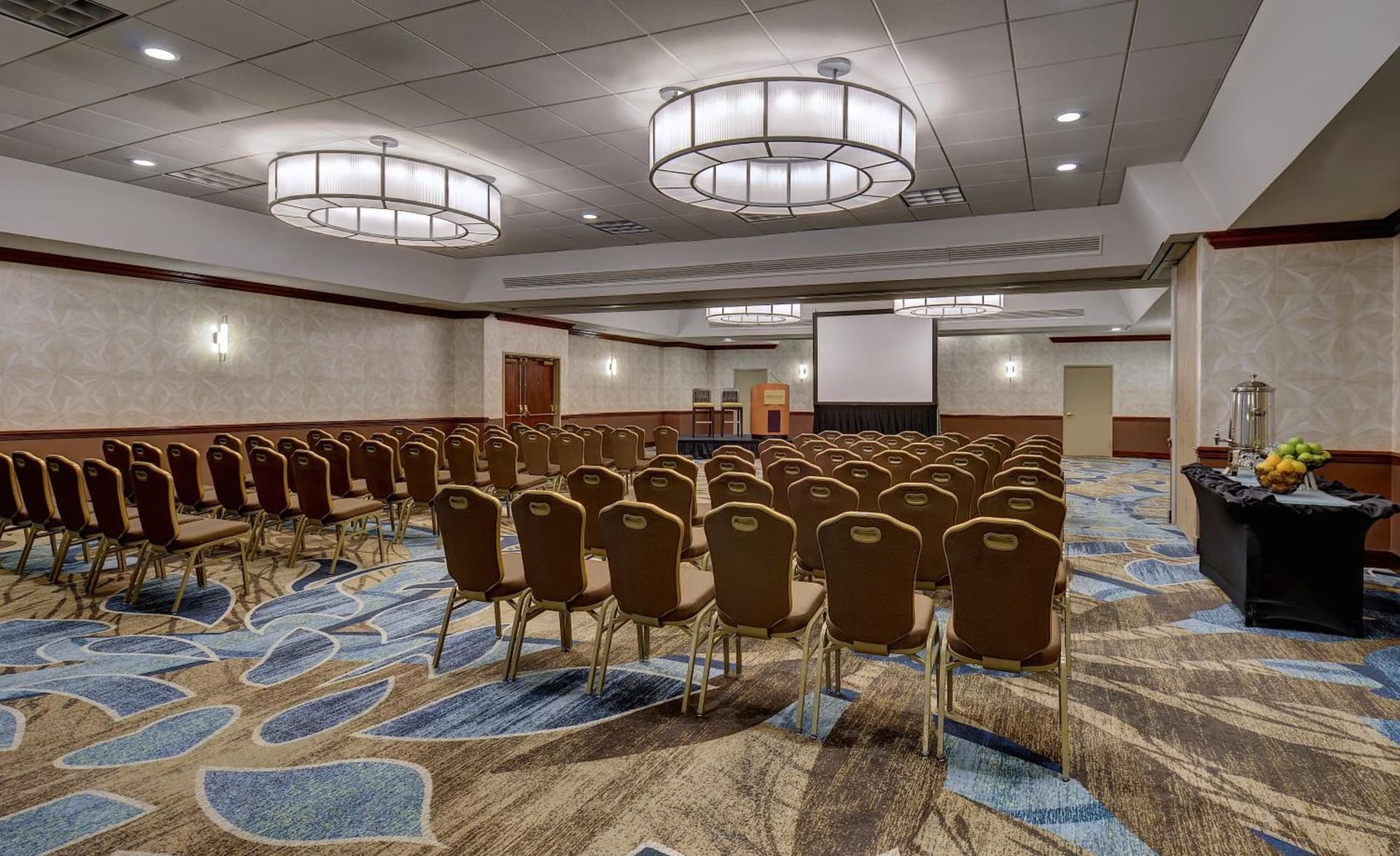 Crowne Plaza Crystal City-Washington, D.C. by IHG gallery photo in Arlington, VA — image 13